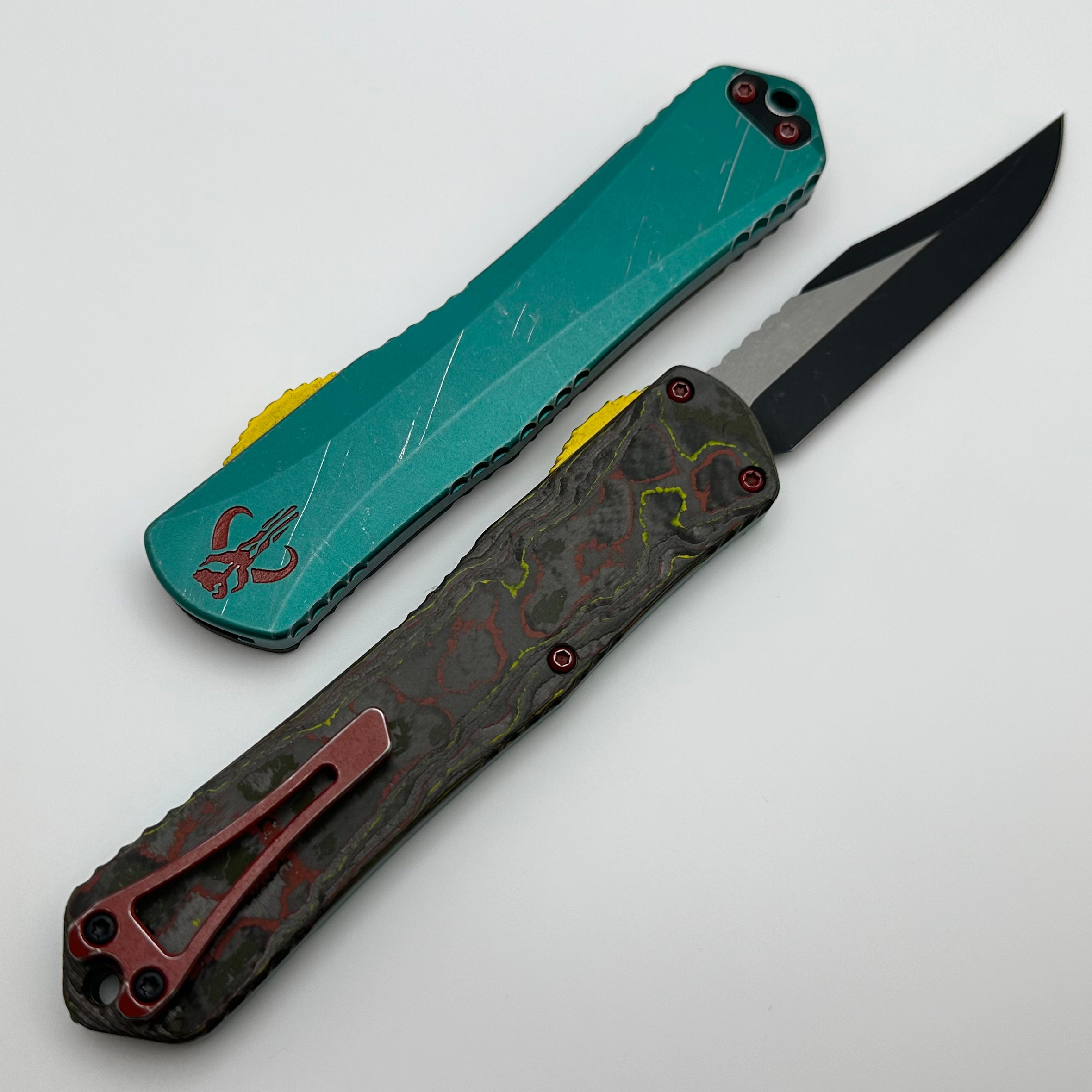 Heretic Knives Manticore X Bounty Hunter: Premium Two-Tone Bowie OTF Knife