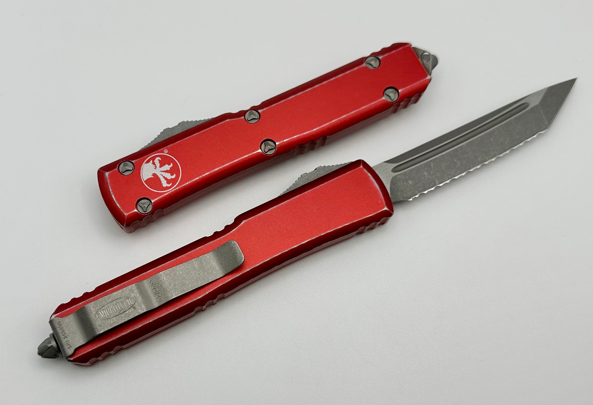 Microtech Ultratech Tanto Apocalyptic Full Serrated Knife - Distressed Red Edition