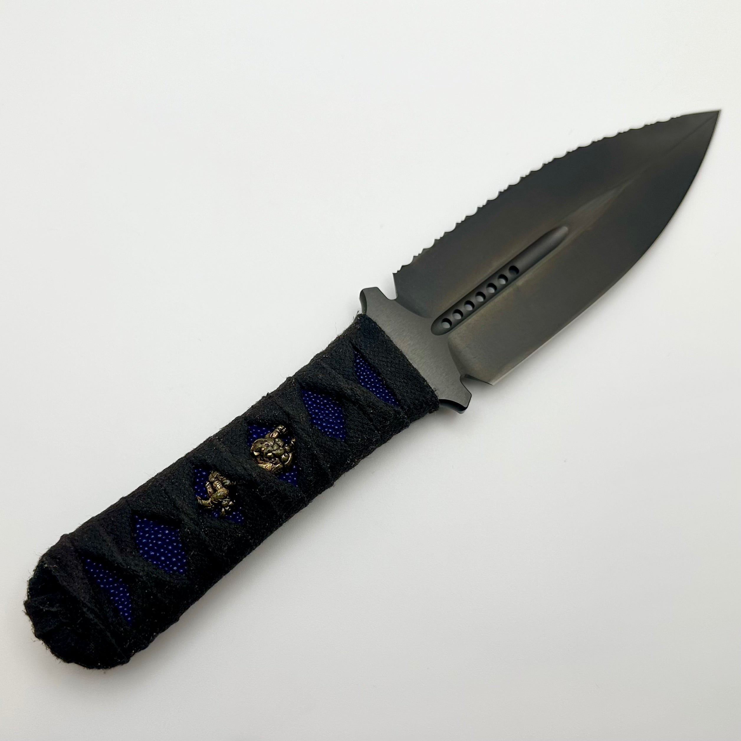 Microtech & Borka Blades SBD Ultimate Tactical Dagger - Full Serrated M390 Blade & Hand-Wrapped Menuki Inlaid Handle