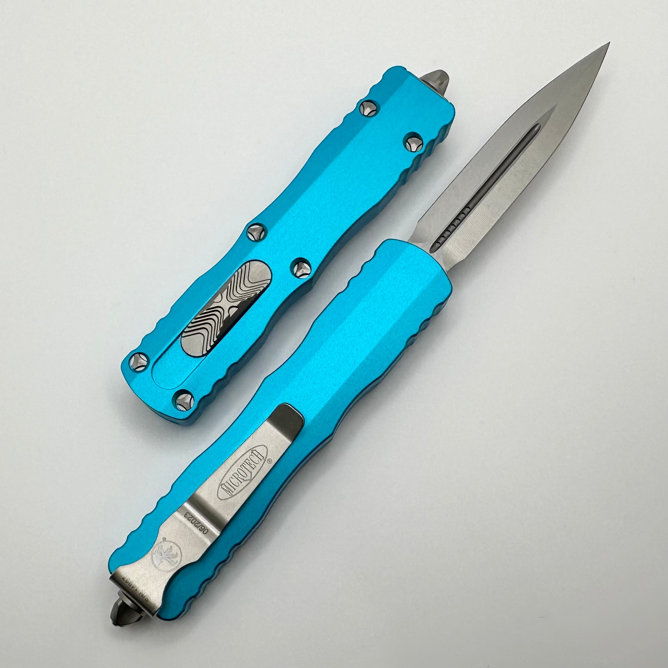 Premium Microtech Dirac D/E Stonewash Tactical Knife with Turquoise Accents