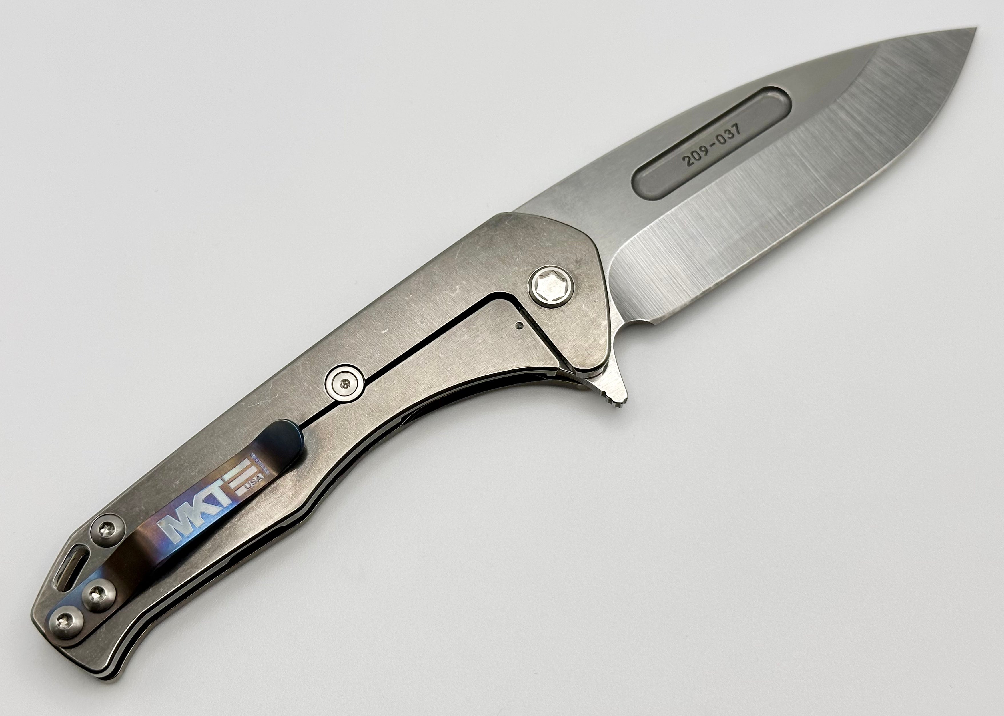 Premium Medford Praetorian Slim Flipper Knife - S35VN Blade & Flamed Titanium Handles