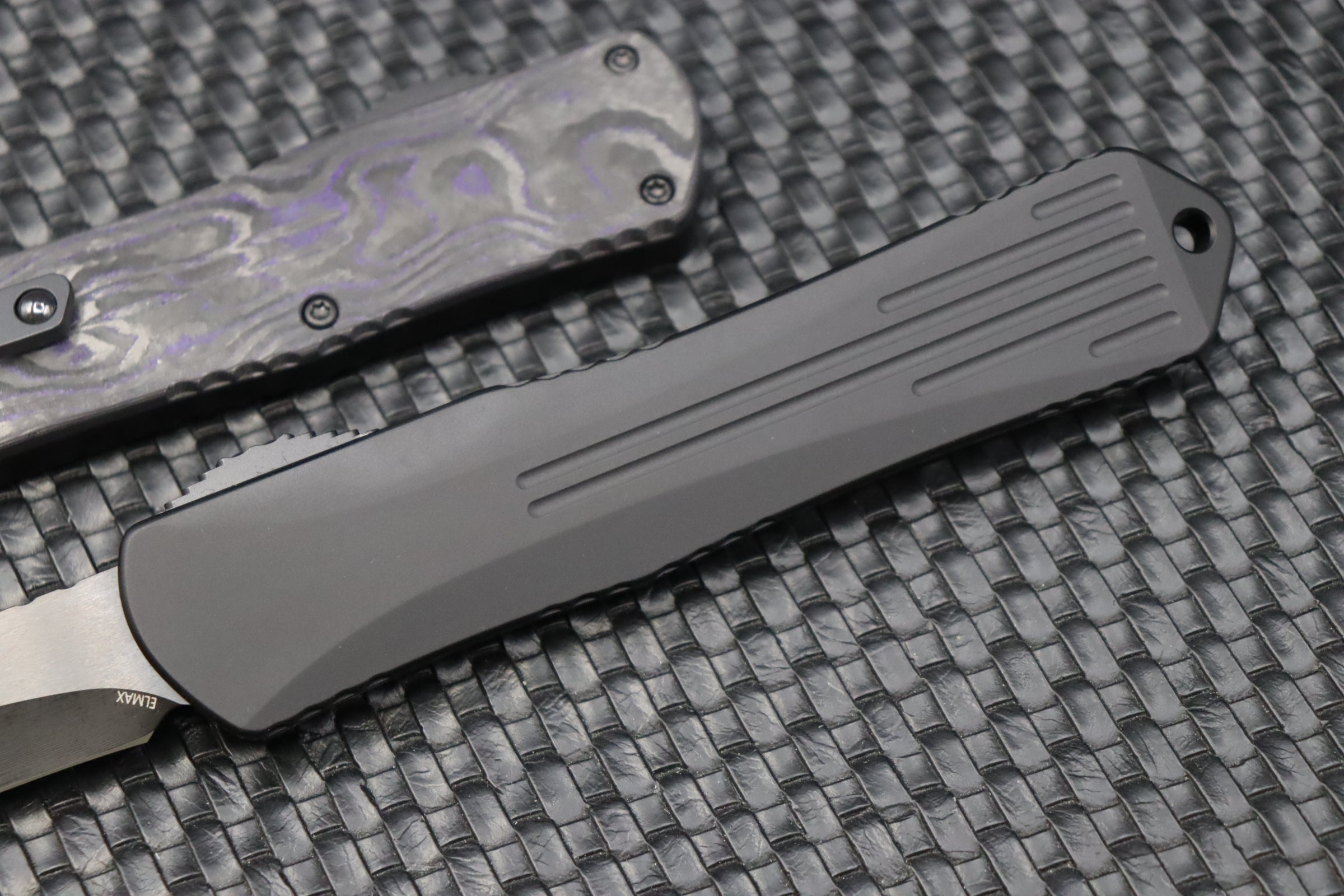 Heretic Knives Manticore X Premium OTF Knife - DLC & Purple Camo Carbon