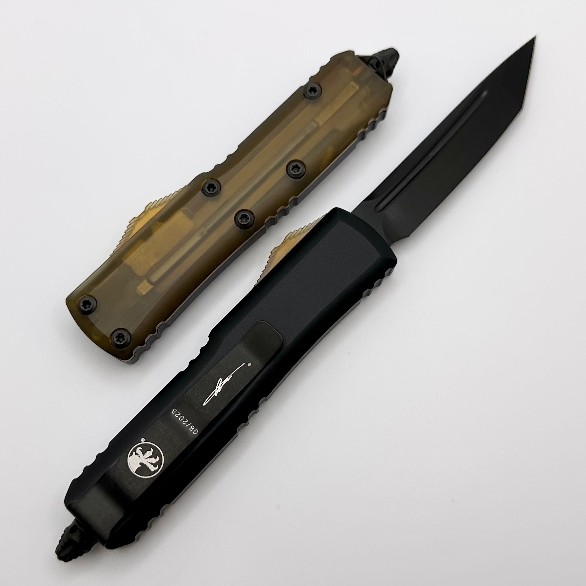 Microtech UTX-85 Signature Series Tanto DLC MagnaCut - Ultimate Everyday Carry Knife