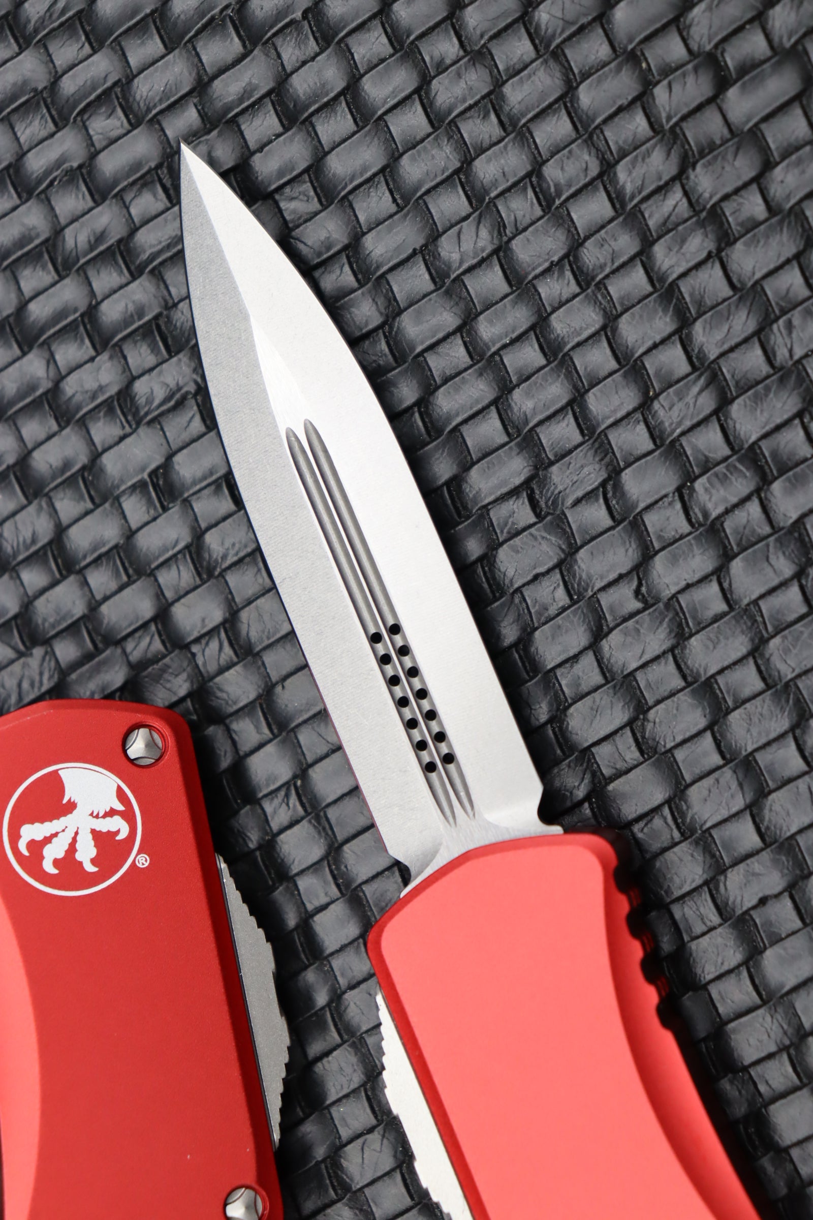 Premium Microtech Hera Double Edge Knife - Ultimate Stonewash & Red Finish