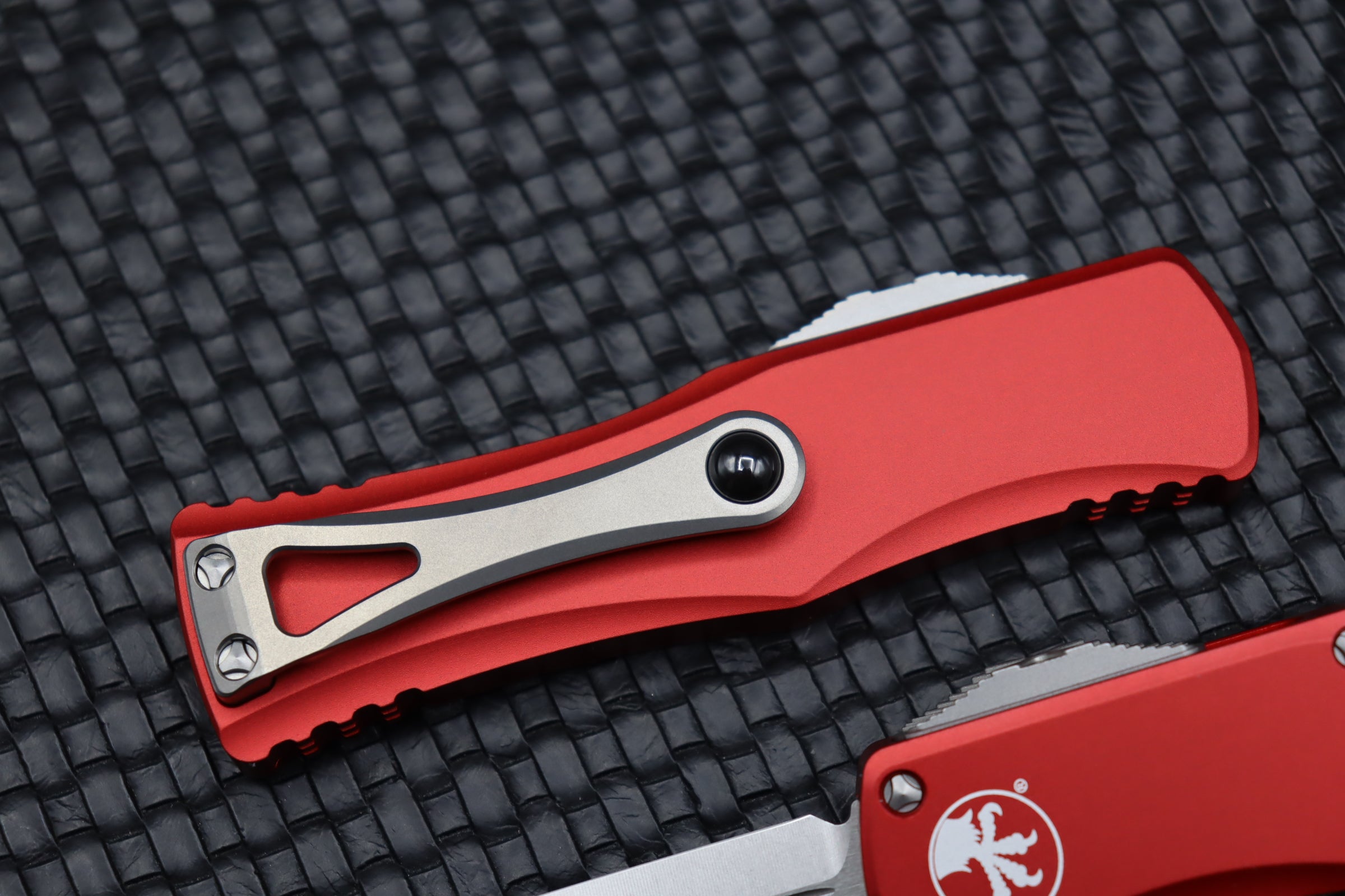 Premium Microtech Hera Double Edge Knife - Ultimate Stonewash & Red Finish