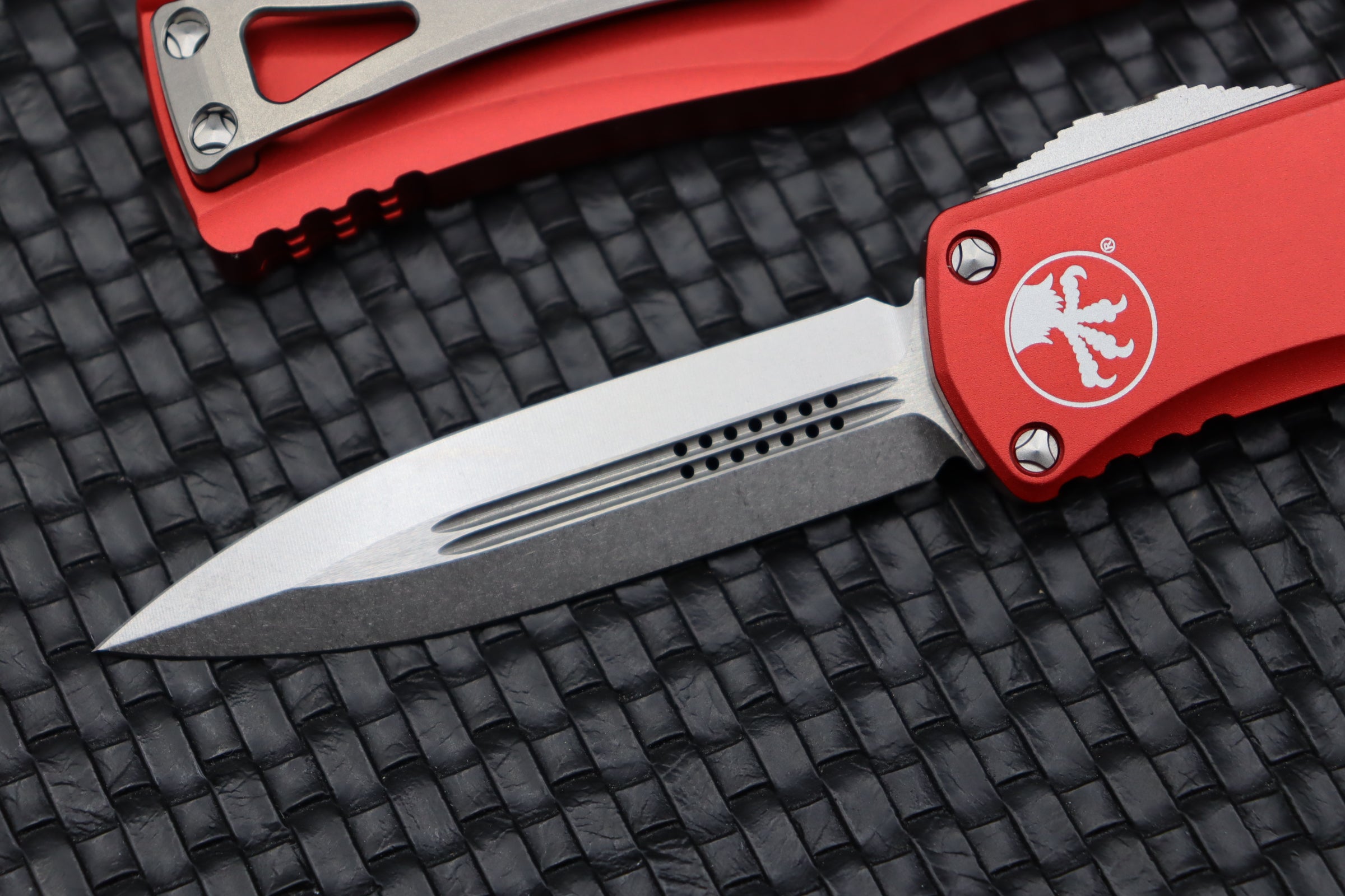 Premium Microtech Hera Double Edge Knife - Ultimate Stonewash & Red Finish