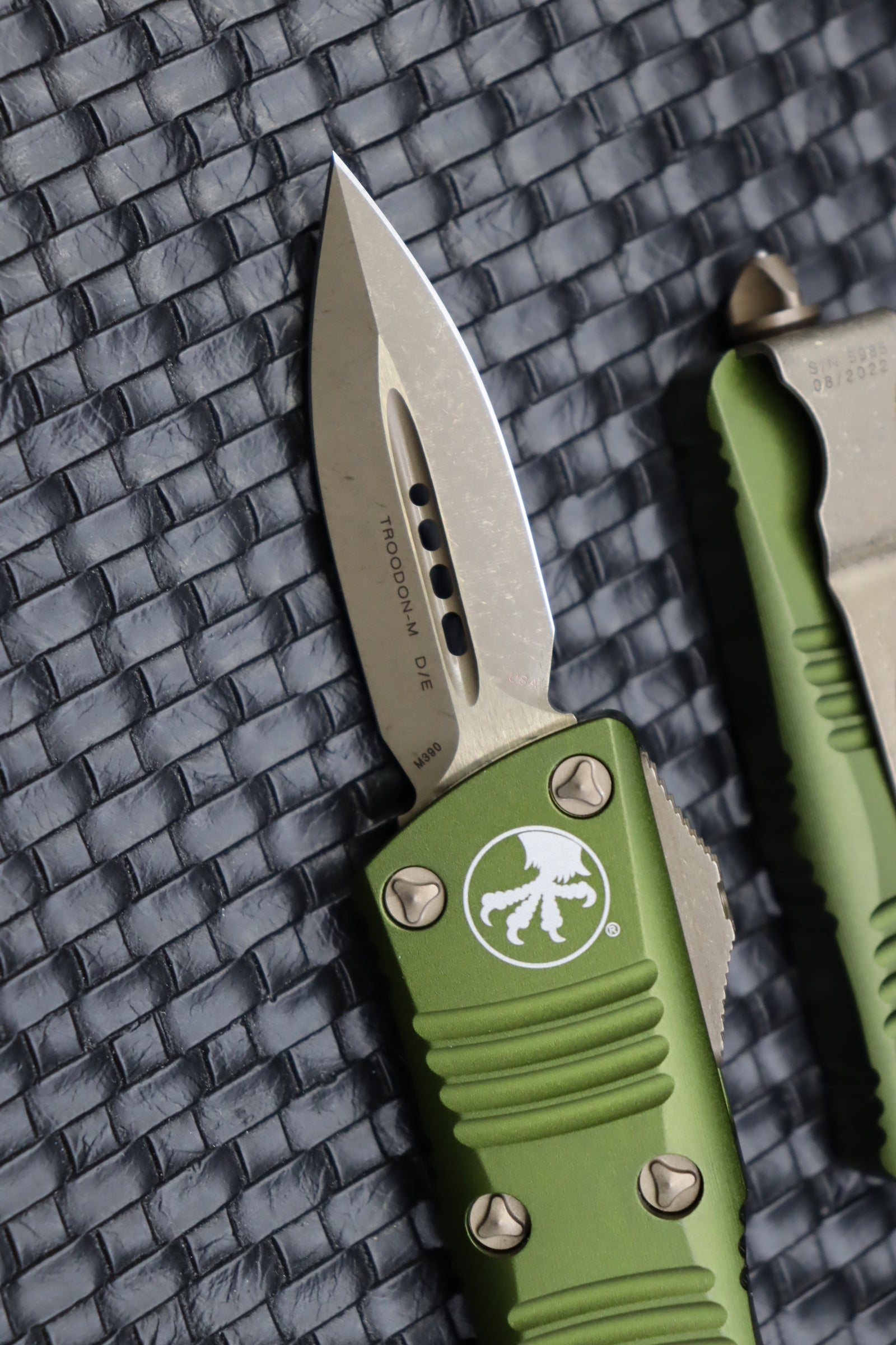 Premium Microtech Troodon Mini D/E Bronze Apocalyptic & OD Green – Ultimate Everyday Carry