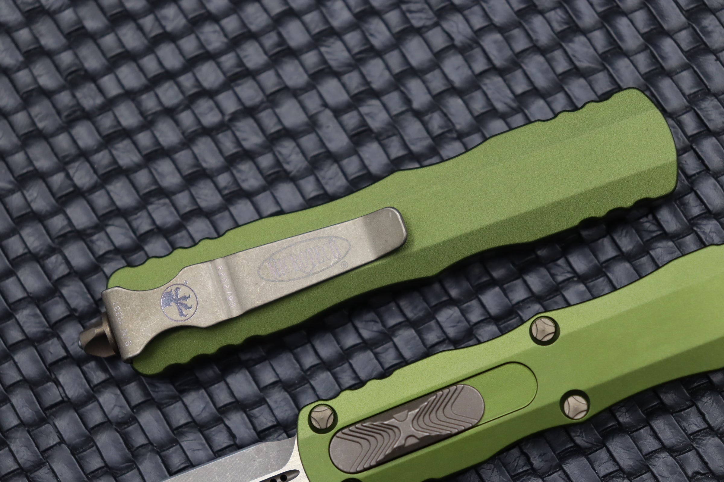 Microtech Dirac Ultimate Double Edge Tactical Knife - Apocalyptic & OD Green