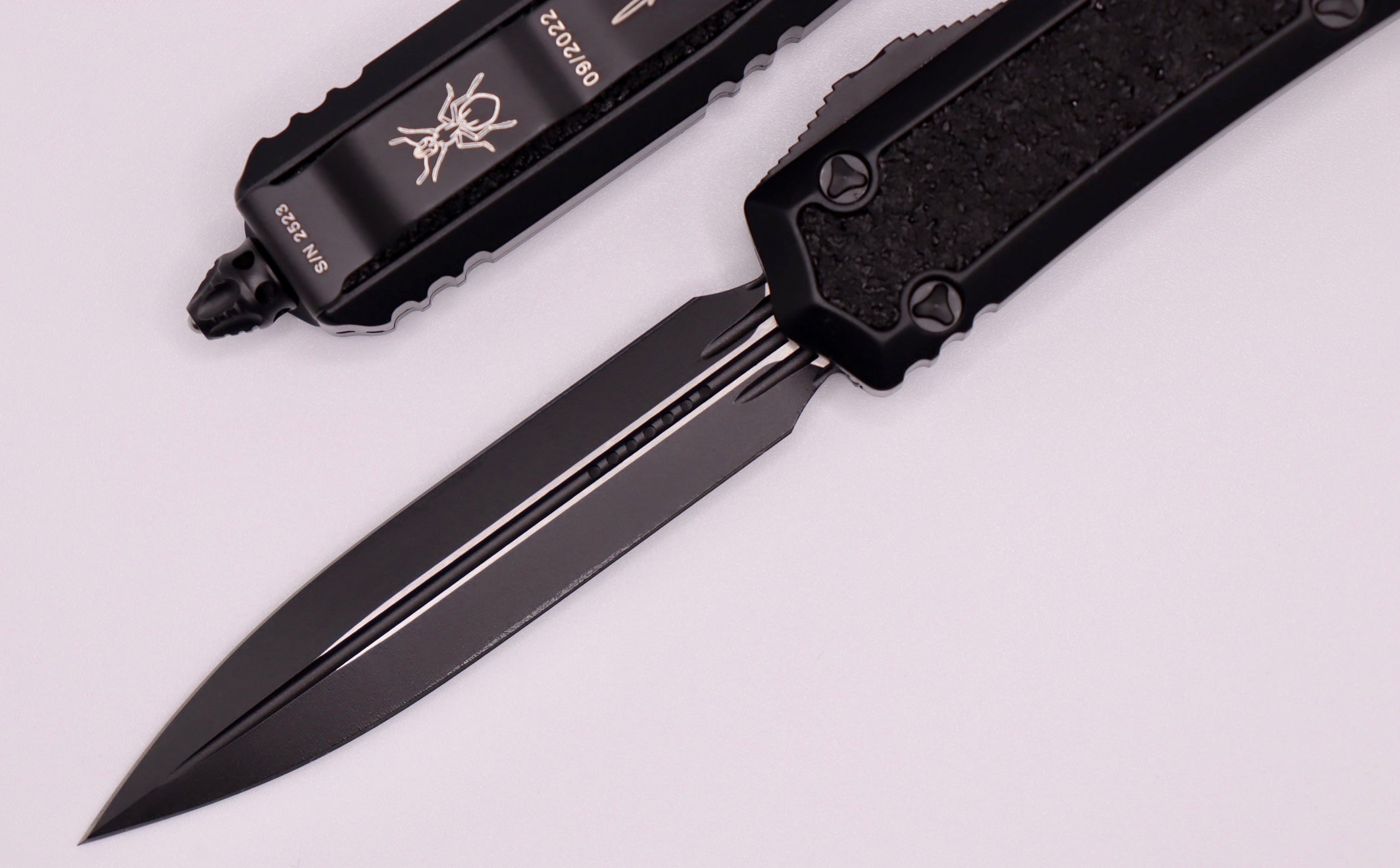 Microtech Makora Premium Tactical Knife - M390 Steel Double Edge