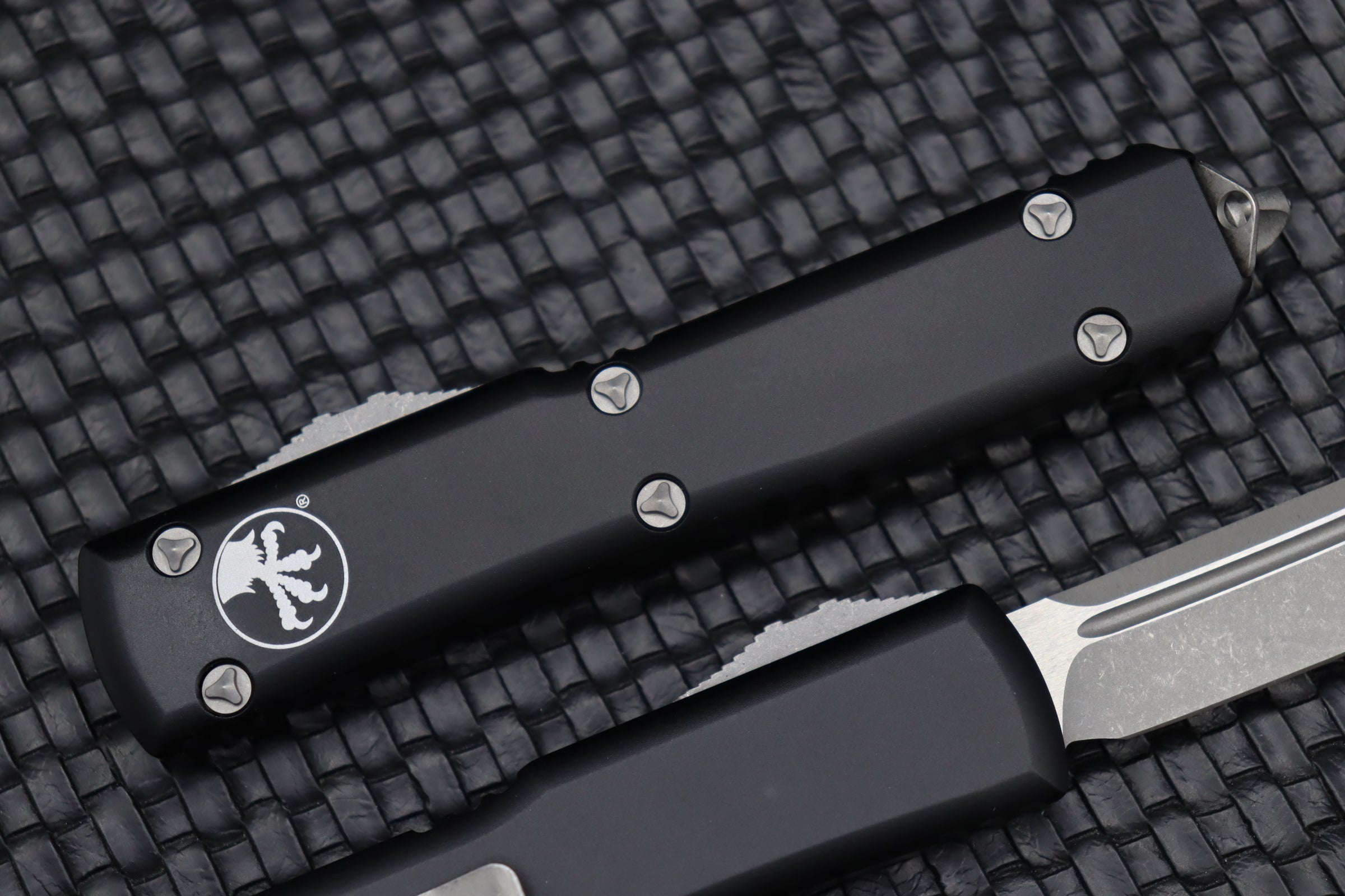 Microtech Ultratech Tanto Apocalyptic Standard - Premium Tactical OTF Knife