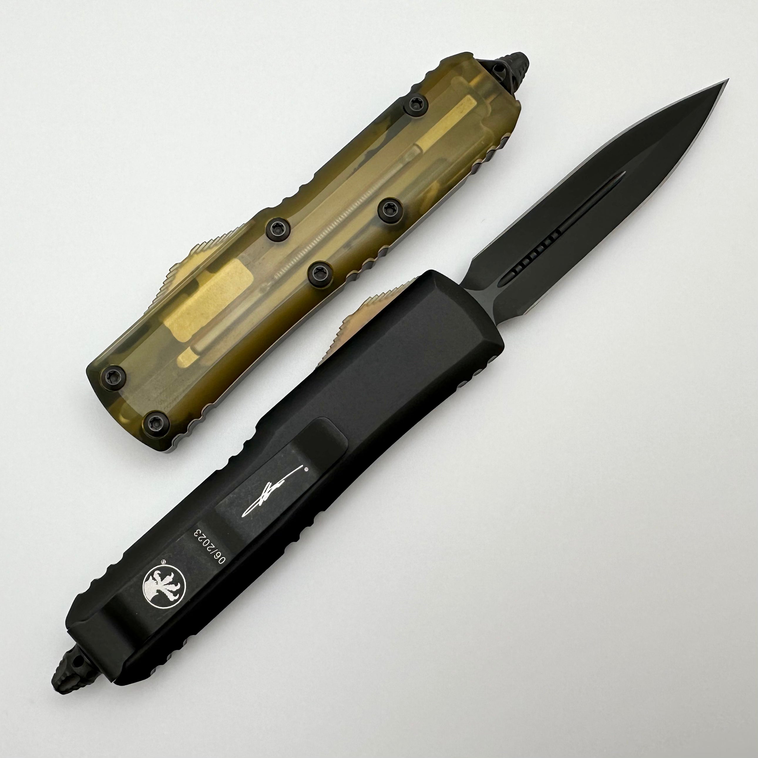 Microtech UTX-85 Ultimate EDC Knife - Ultem Handle, MagnaCut Blade, DLC Coated