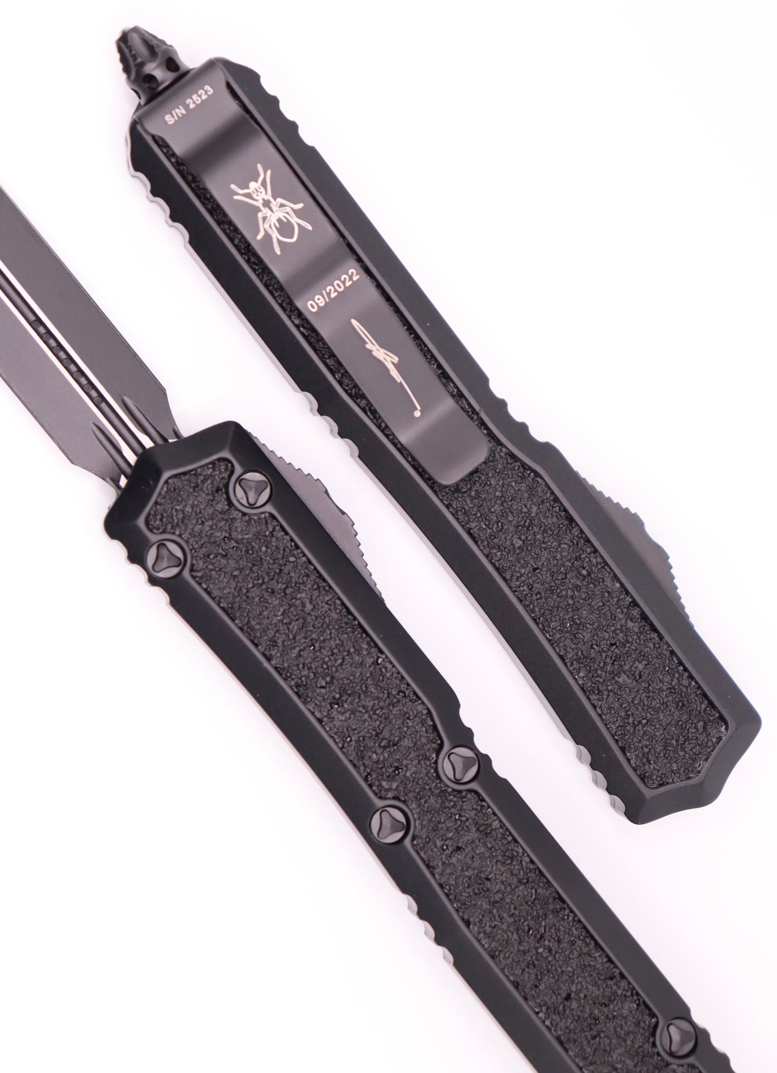 Microtech Makora Premium Tactical Knife - M390 Steel Double Edge