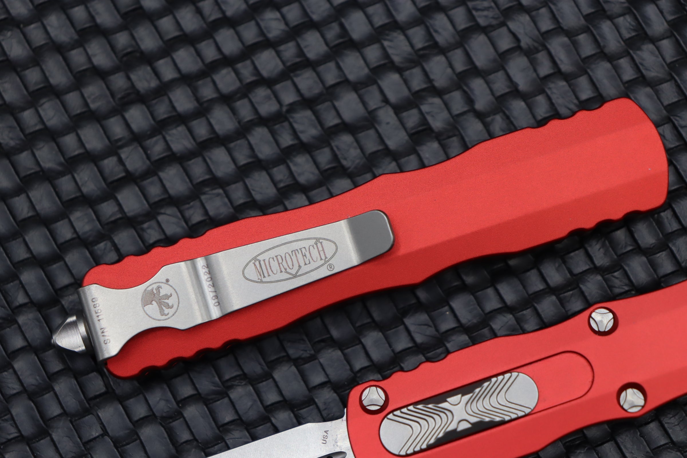 Microtech Dirac D/E Premium Stonewash Knife with Red Accents