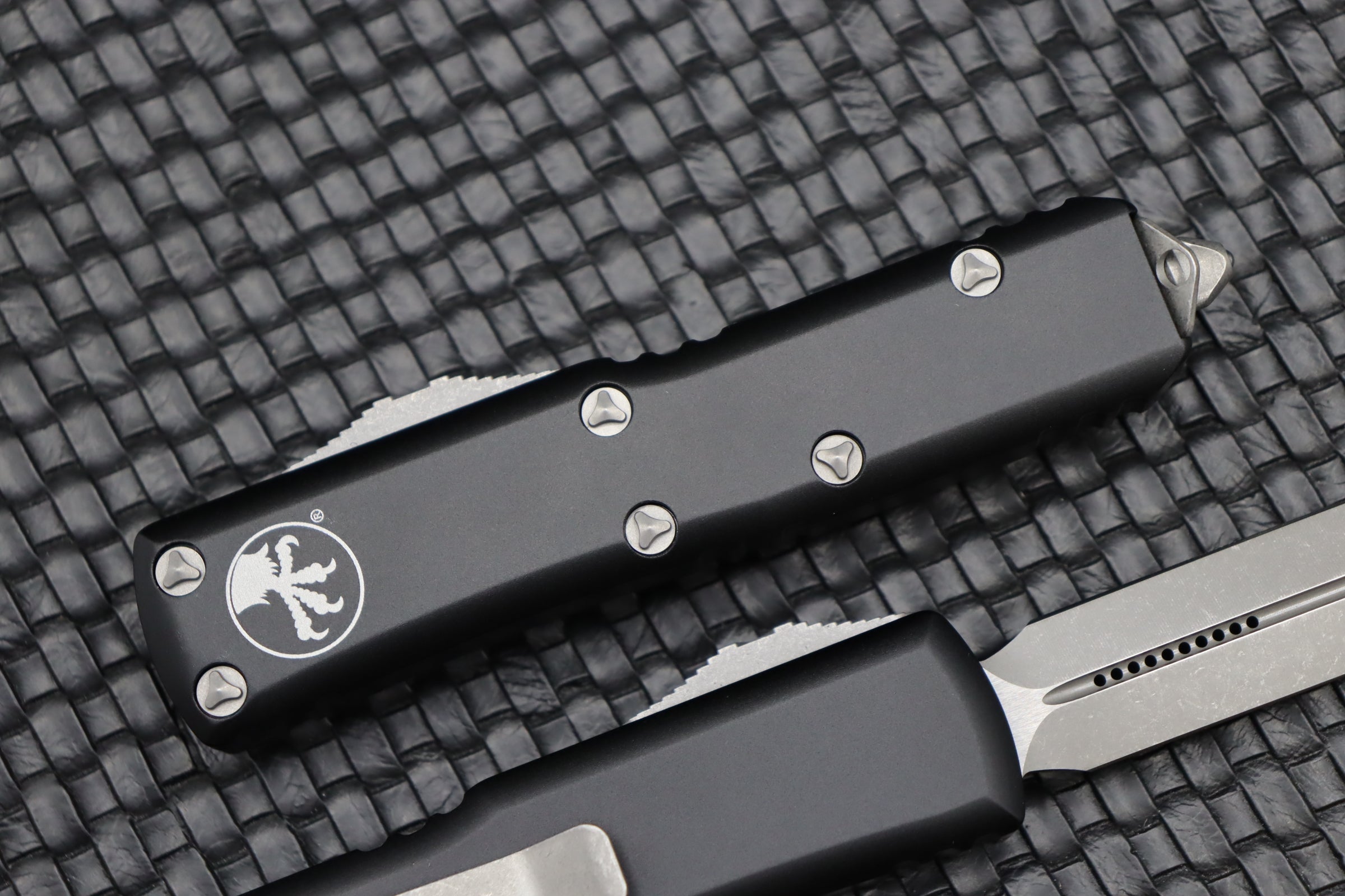 Microtech UTX-85 Spartan Apocalyptic EDC Knife - Premium Black Finish