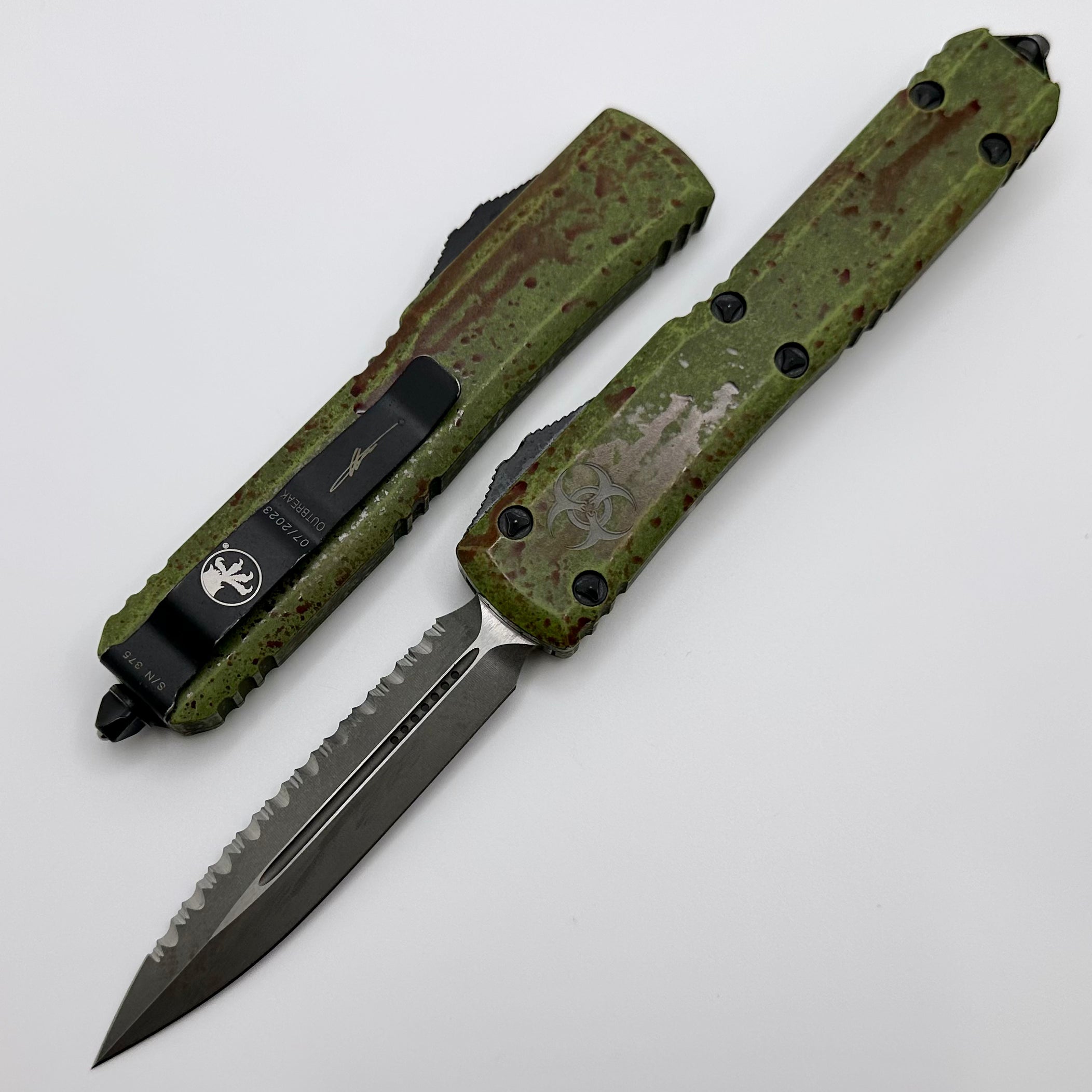 Microtech Ultratech Premium D/E Full Serrated Outbreak Signature Series - Ultimate Tactical Knife