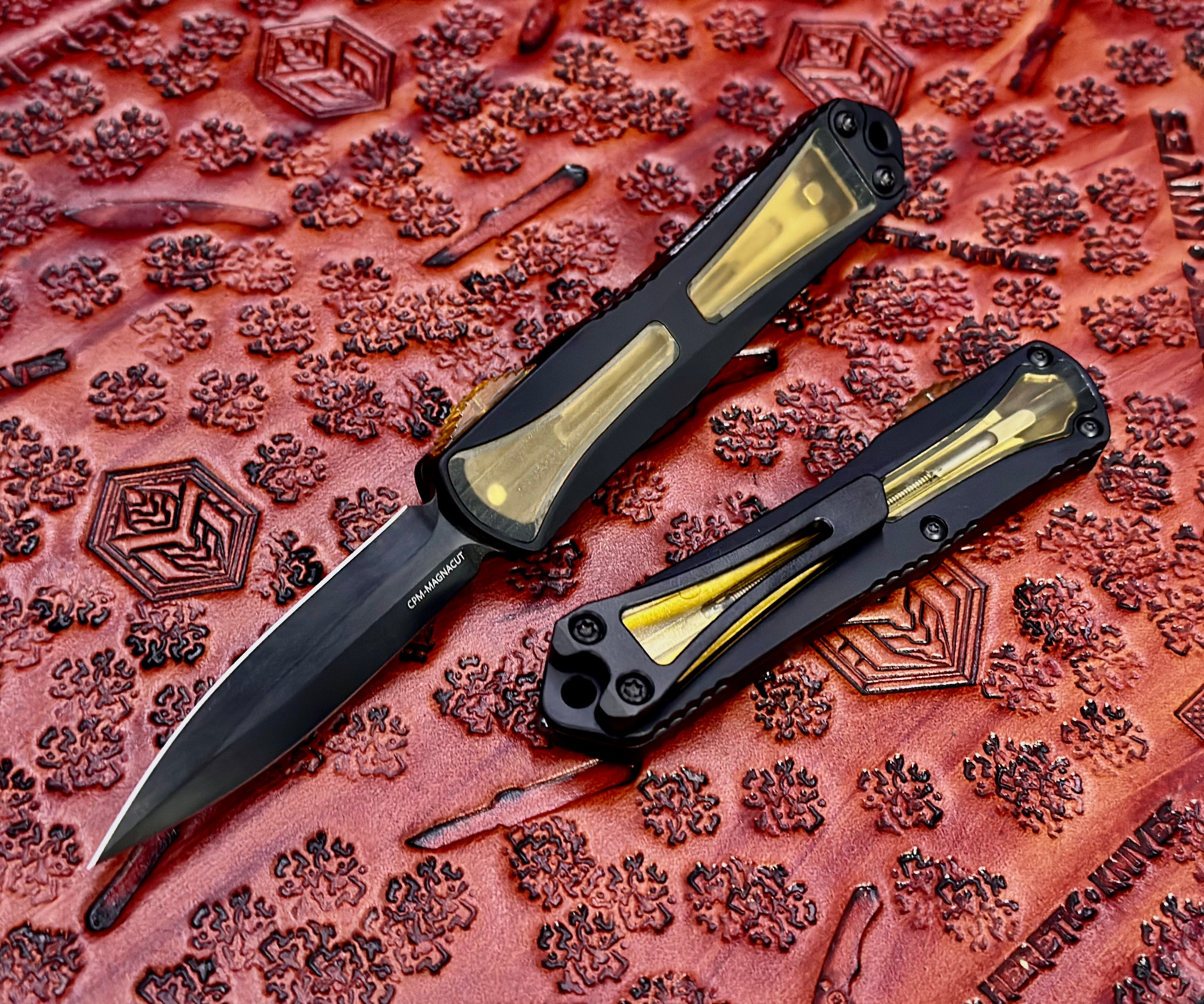 Heretic Knives Manticore S Ultimate Compact OTF Knife with DLC MagnaCut Blade