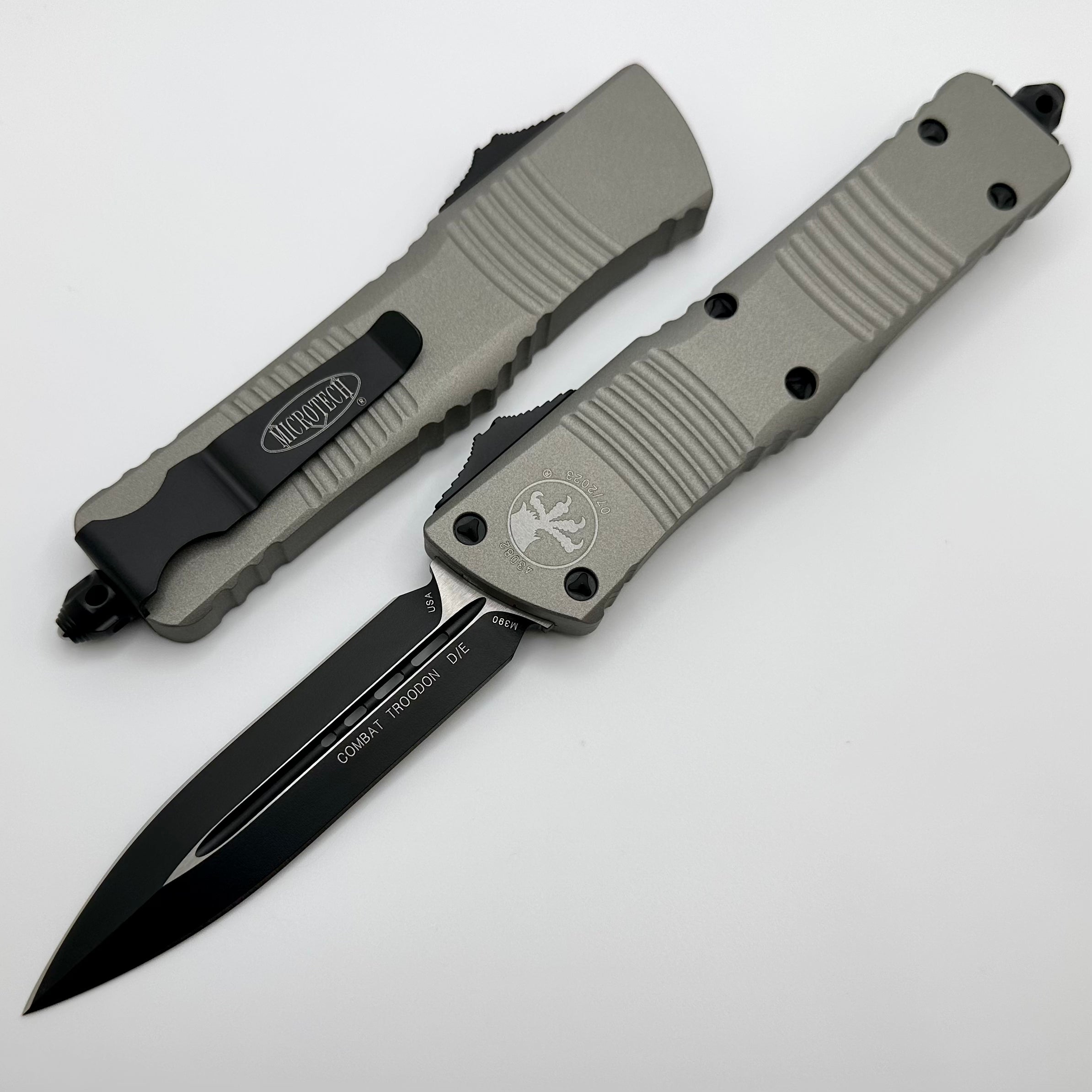 Microtech Combat Troodon Ultimate Tactical Knife - Black & Titanium Gray