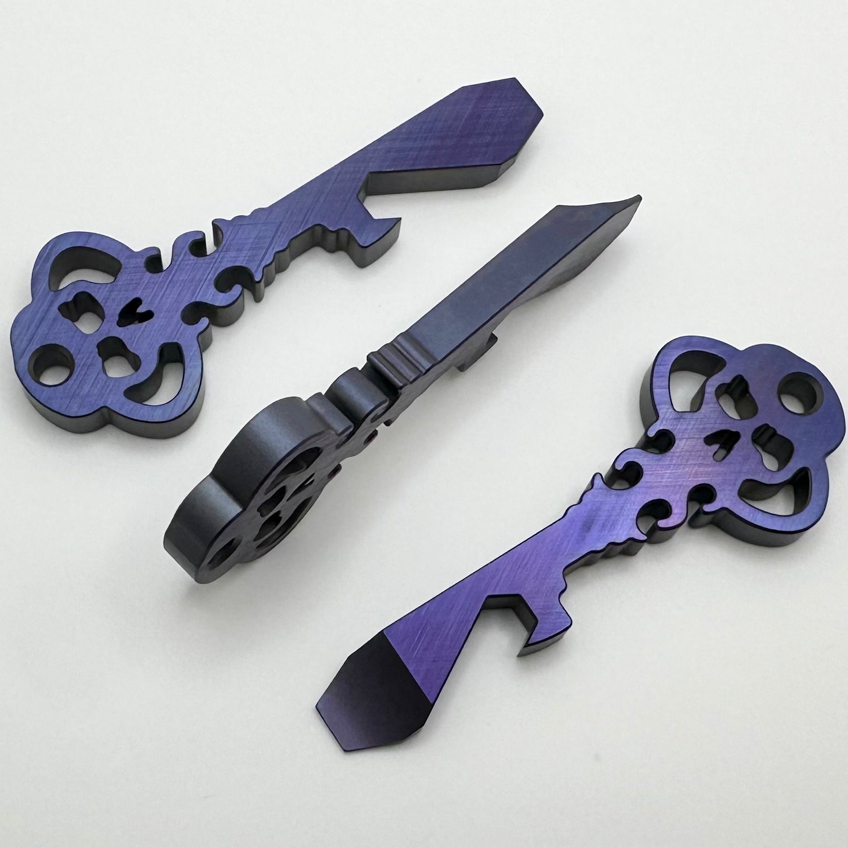 Chaves Knives Premium Titanium Key Pry Bar - Purple Anodized Crosshatch Design