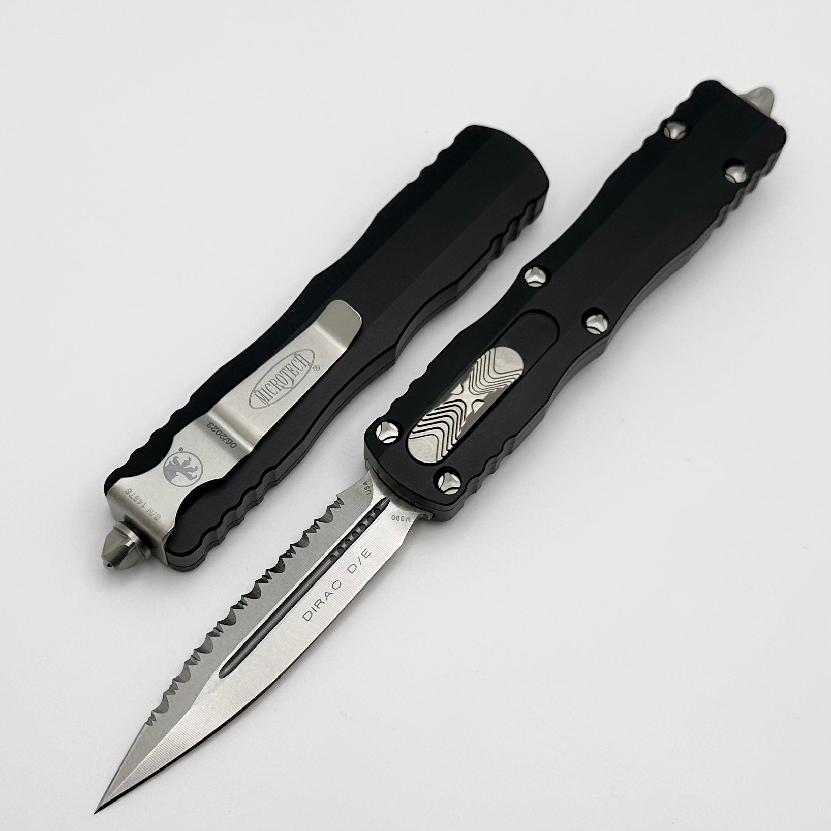 Microtech Dirac D/E Ultimate Tactical Knife - Stonewash Full Serrated & Black