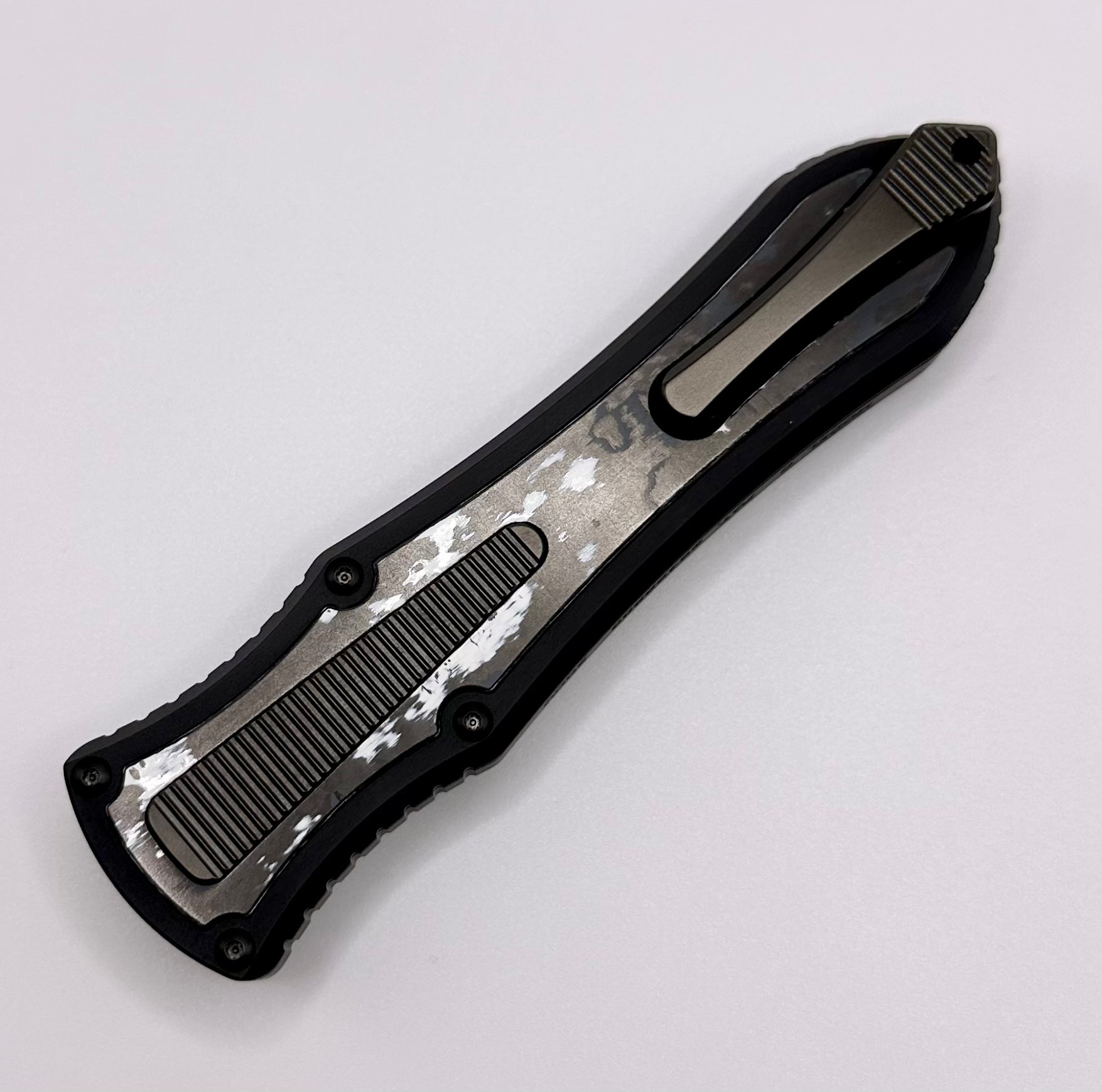 Premium Hawk Designs Model C Deadlock: White Storm Fat Carbon & 20CV Blade