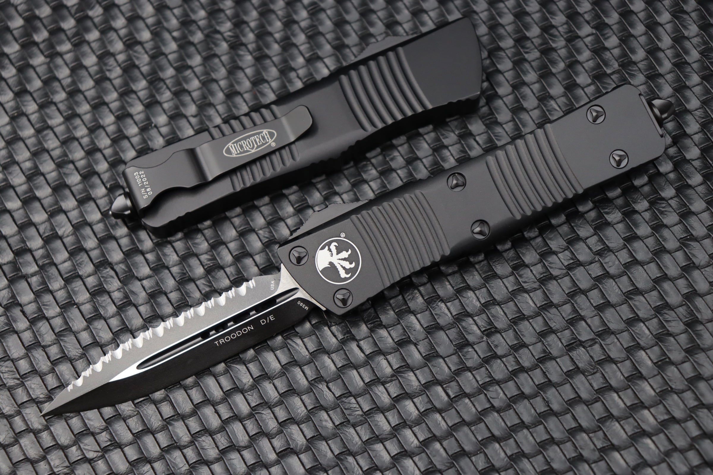 Microtech Troodon Double Edge Black Tactical Full Serrated 138-3T - Premium Tactical Knife