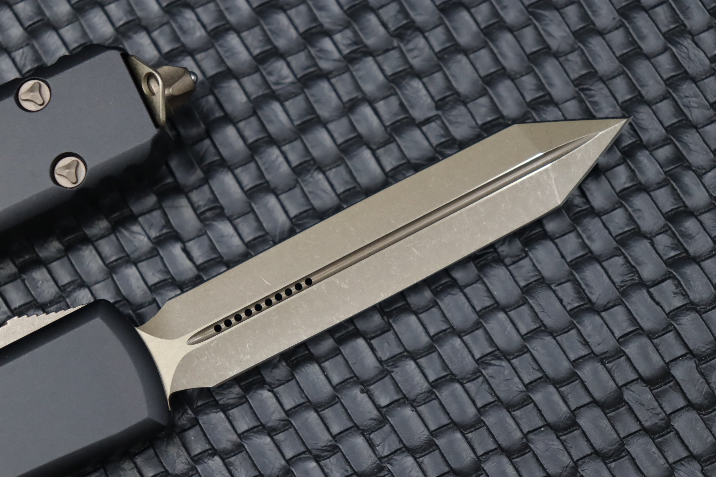 Premium Microtech Ultratech Spartan Knife - Bronzed Apocalyptic & Black Finish