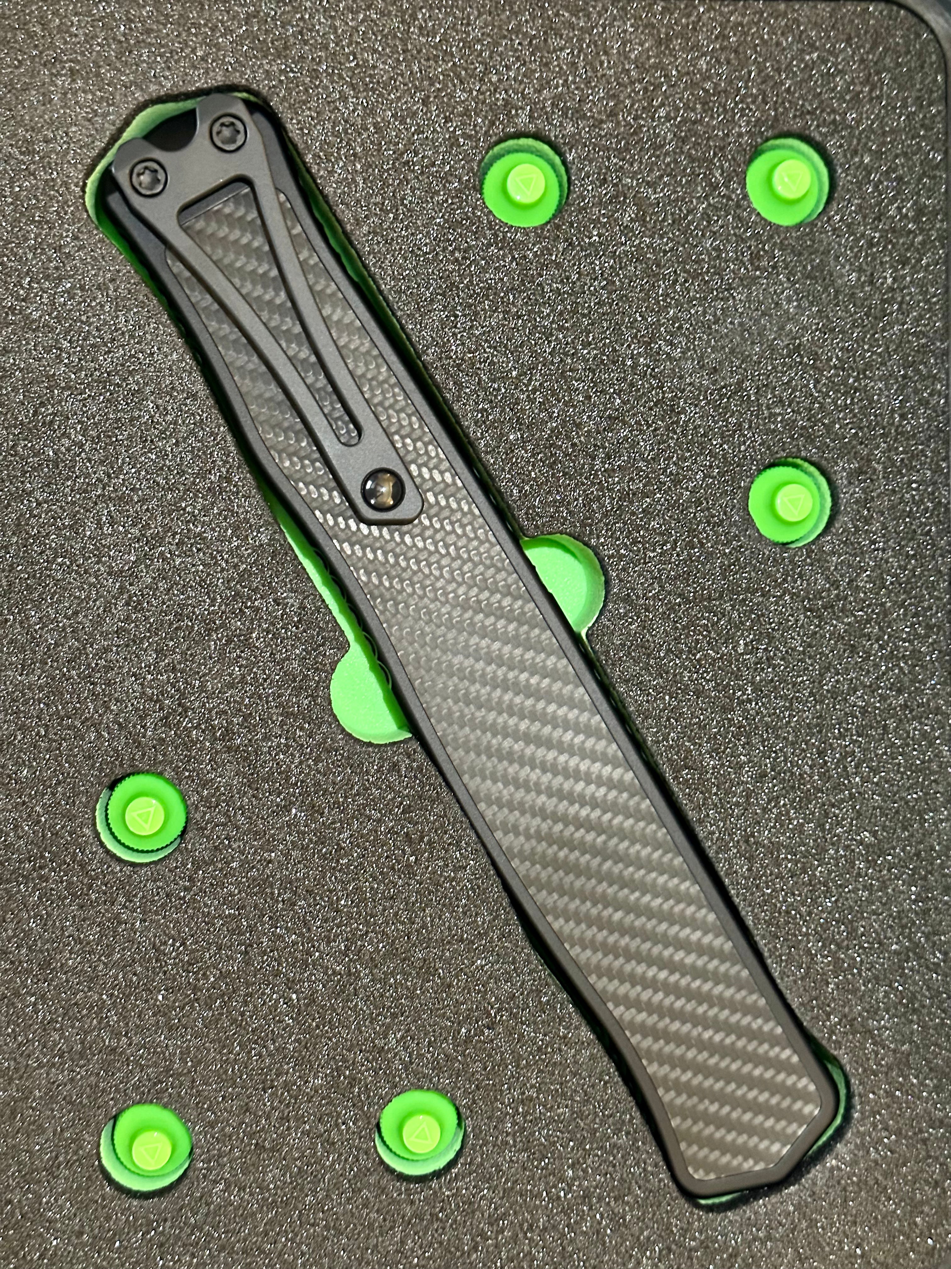 Heretic Knives GIANT 2X Cleric II Premium Custom DLC Tanto with MagnaCut Blade & Carbon Fiber Inlays