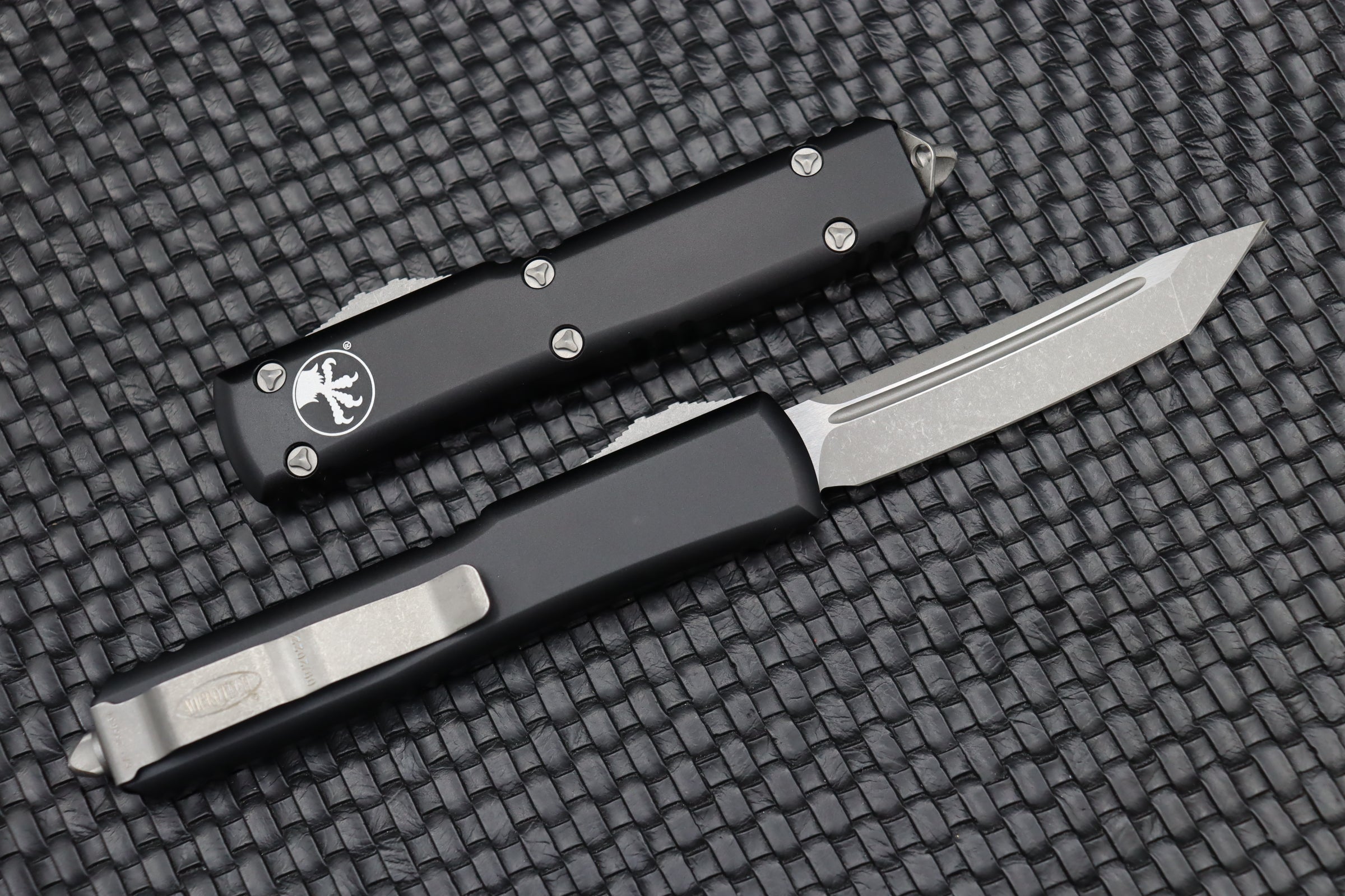 Microtech Ultratech Tanto Apocalyptic Standard - Premium Tactical OTF Knife