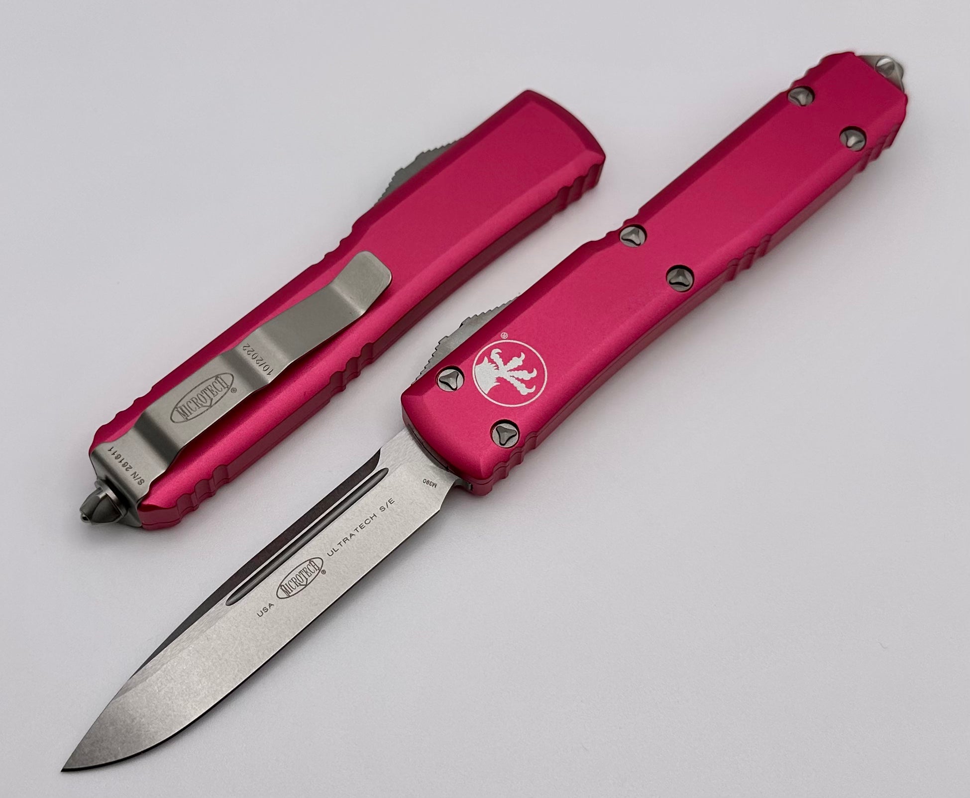 Microtech Ultratech Premium Stonewash Single Edge Knife with Pink Handle