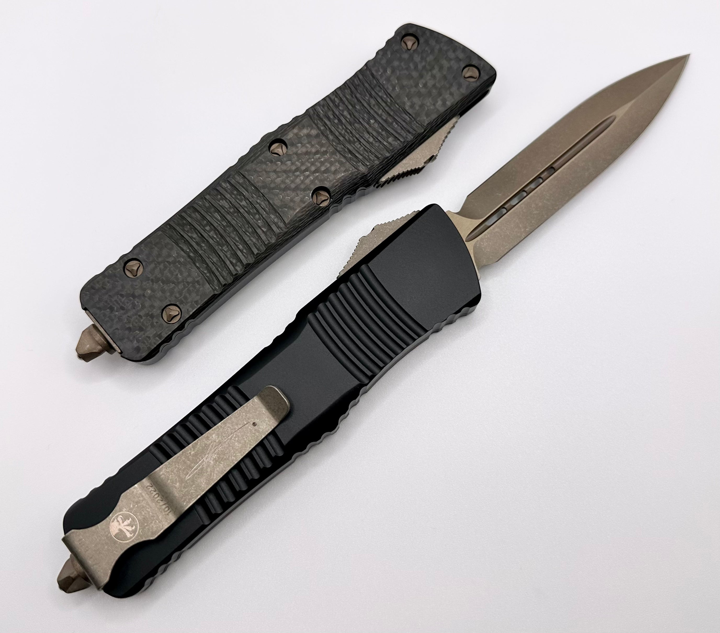 Microtech Combat Troodon Premium OTF Knife - Bronze Apocalyptic & Carbon Fiber