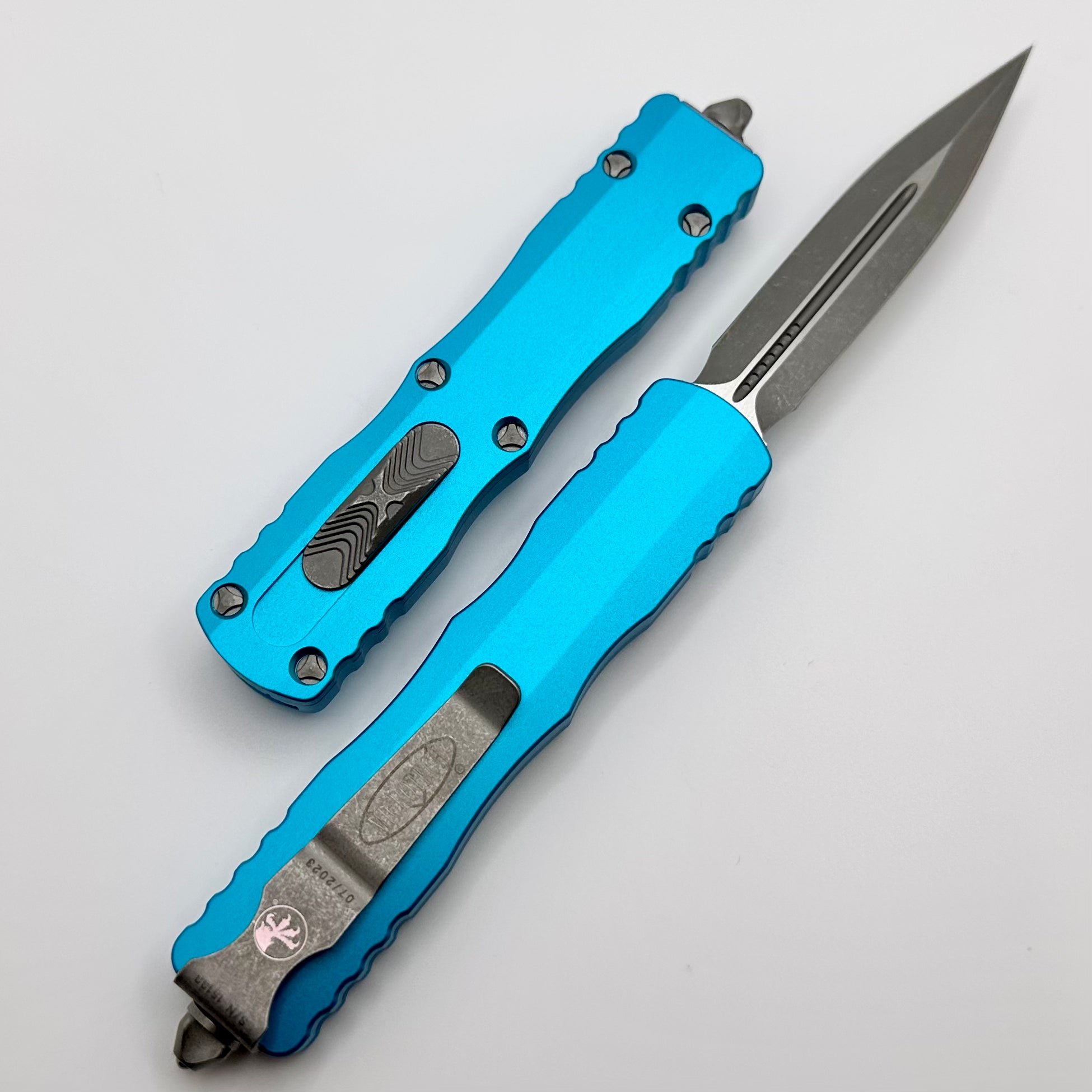 Microtech Dirac D/E Apocalyptic Ultimate Knife with Turquoise Accents