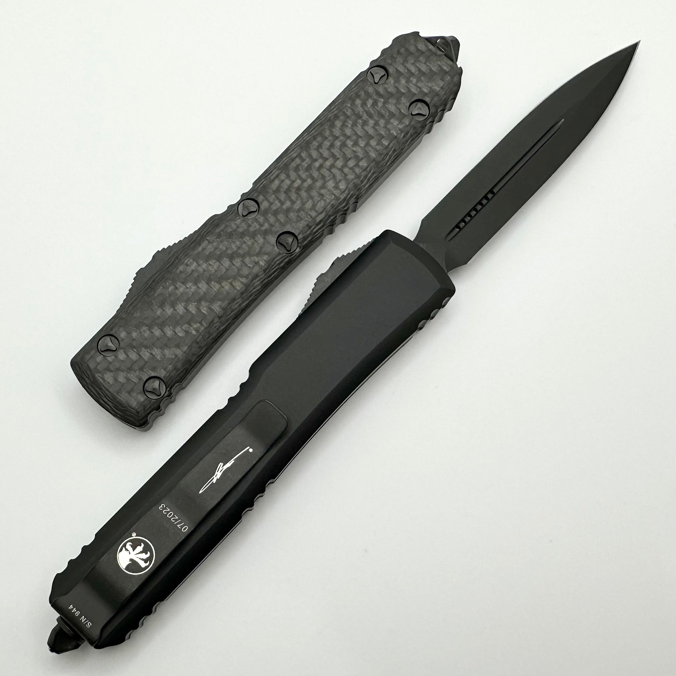 Microtech Ultratech Premium DLC Signature Series with Carbon Fiber Top - Ultimate OTF Knife