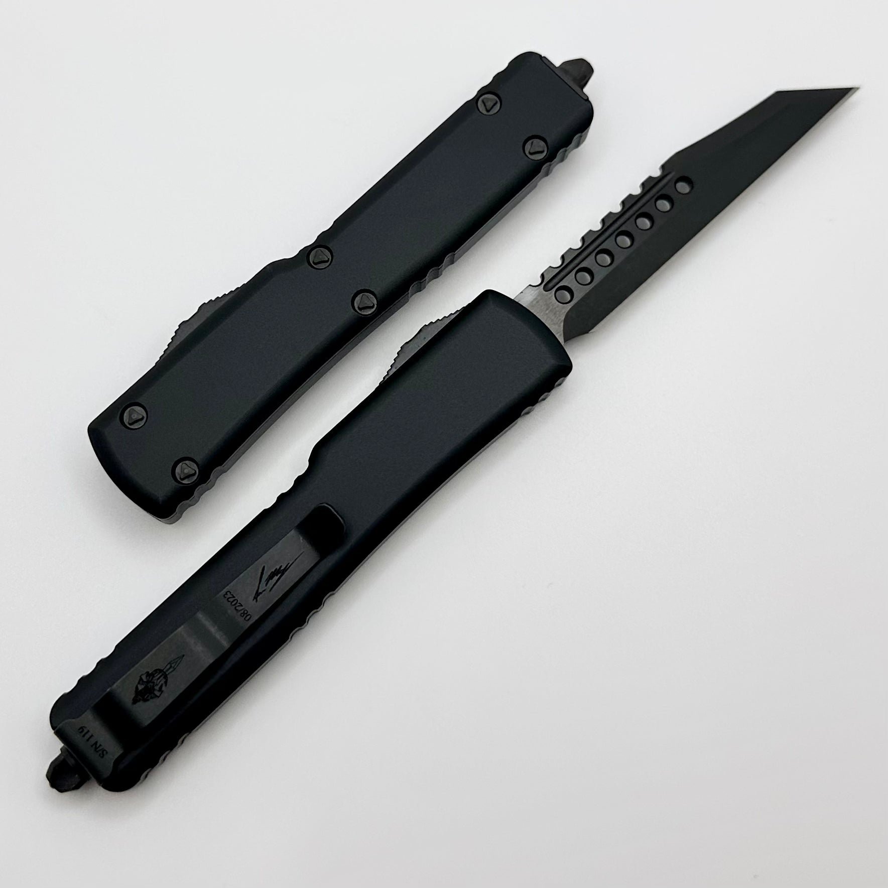 Microtech UTX-70 Warhound Shadow DLC Signature Series | Premium Compact Tactical Knife