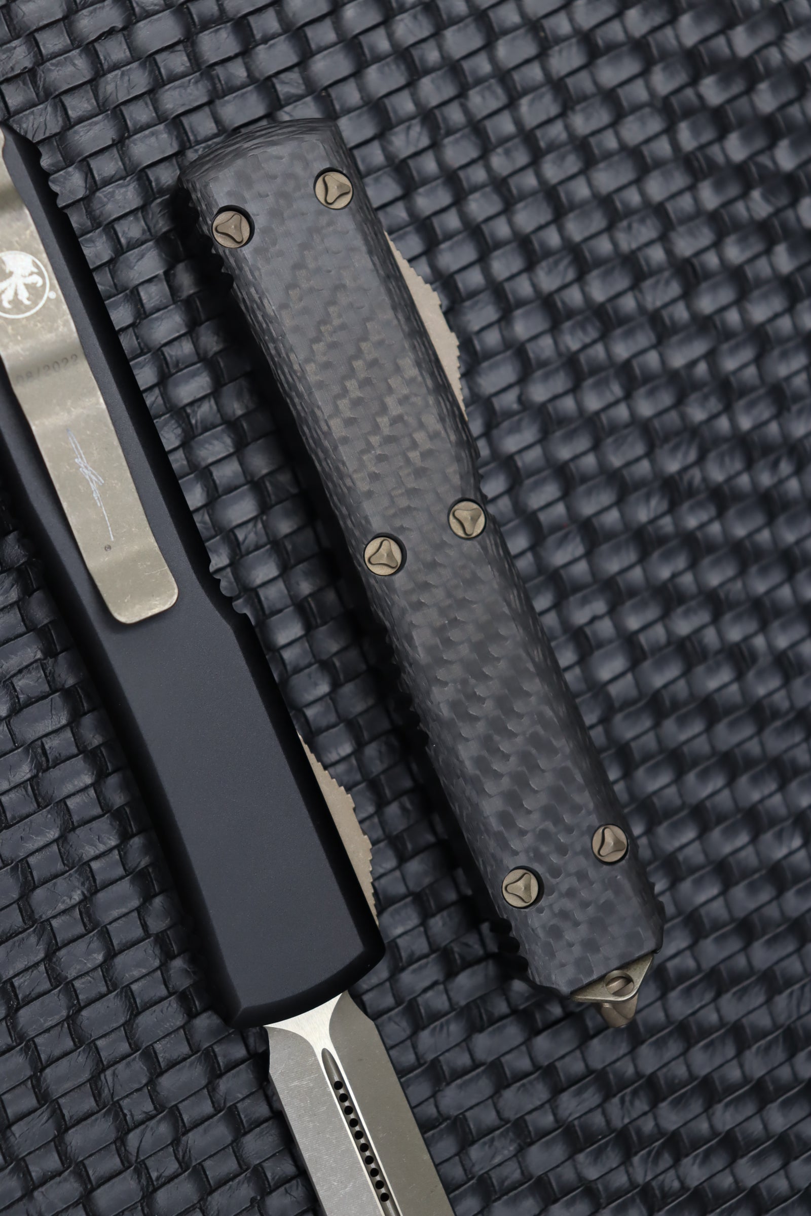 Premium Microtech Ultratech Spartan - Bronzed Apocalyptic & Carbon Fiber Edition