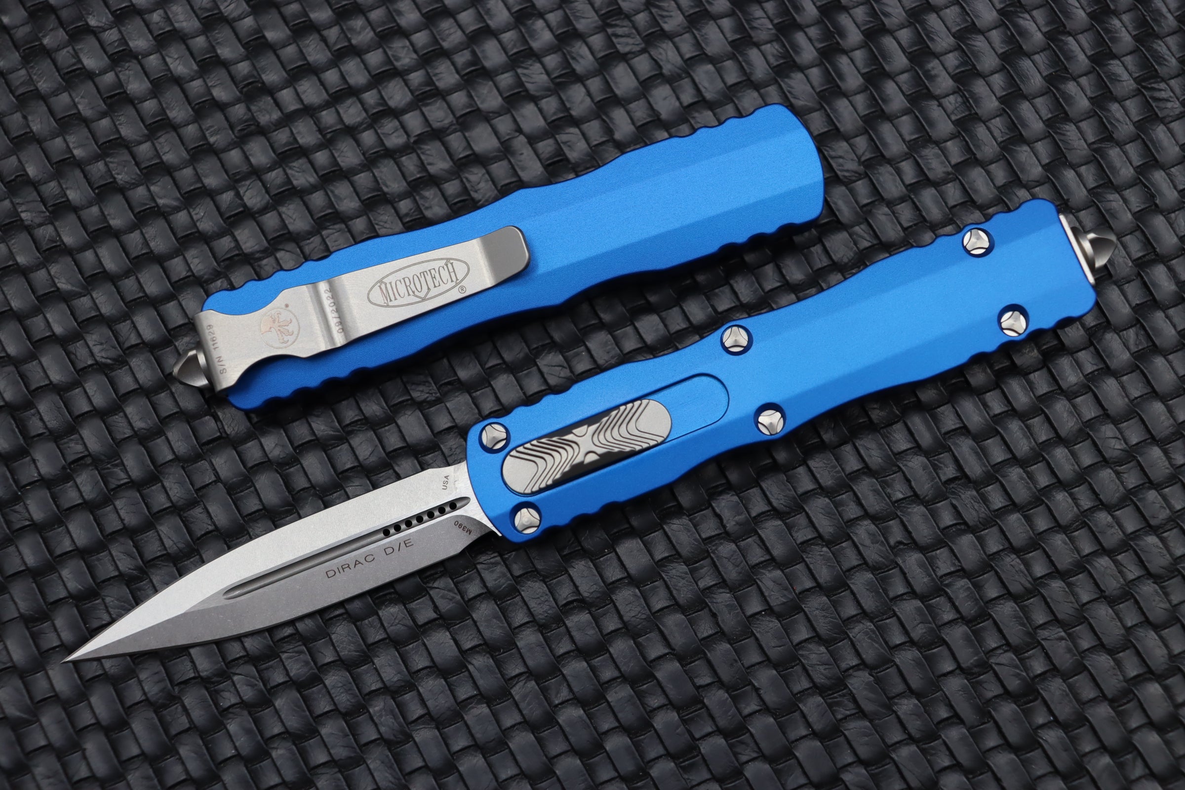 Microtech Dirac D/E Premium Stonewash & Blue Tactical Knife