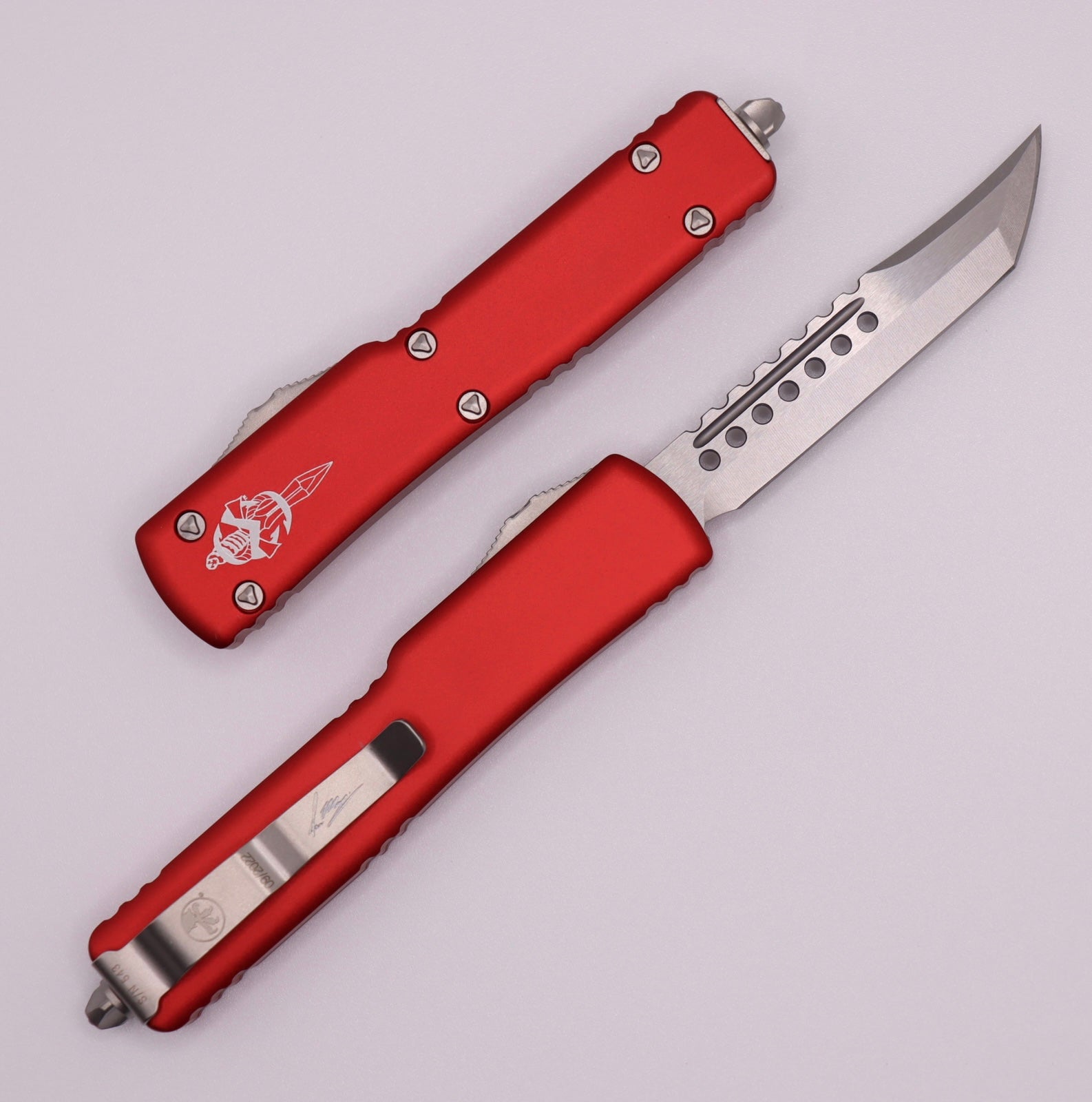 Microtech UTX-70 Hellhound Stonewash Red - Premium Compact Tactical Knife