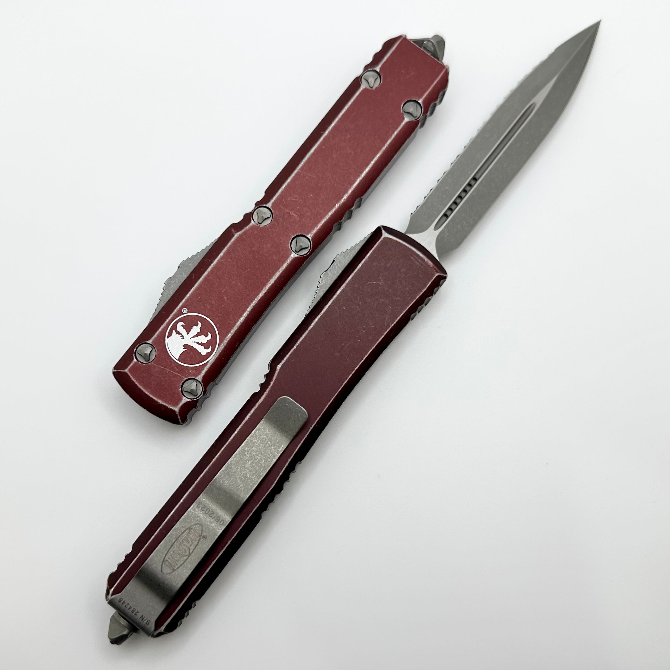 Microtech Ultratech Premium Double Edge Serrated Knife - Apocalyptic Merlot Finish