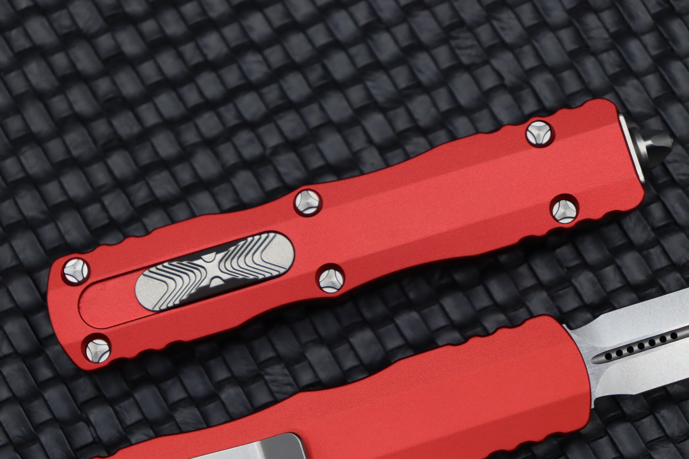 Microtech Dirac D/E Premium Stonewash Knife with Red Accents