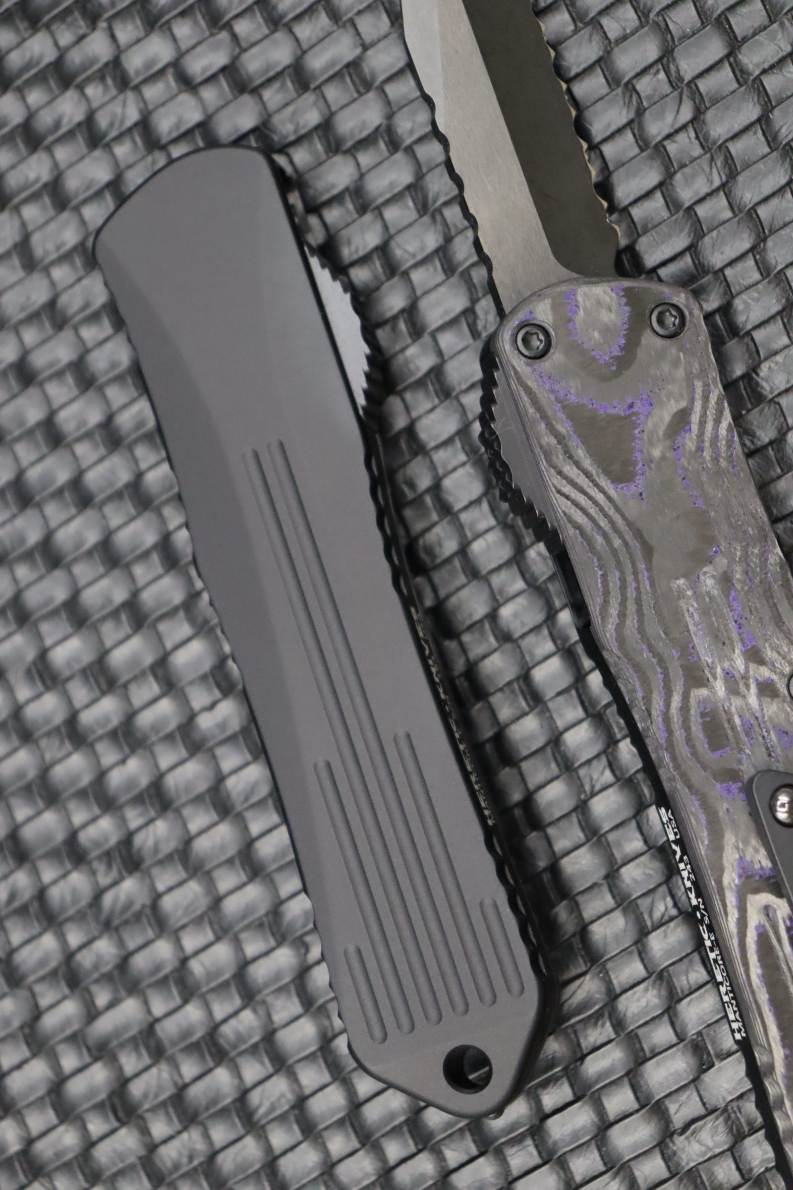 Heretic Knives Manticore E Serrated Bowie Tactical OTF Knife - DLC & Purple Camo Carbon