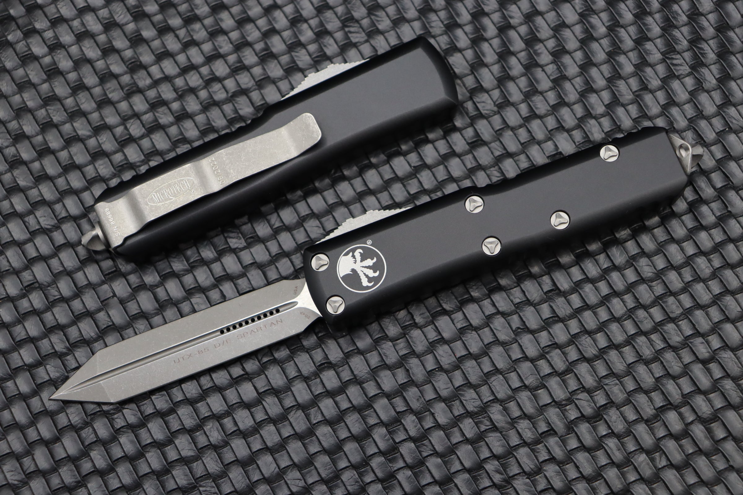 Microtech UTX-85 Spartan Apocalyptic EDC Knife - Premium Black Finish