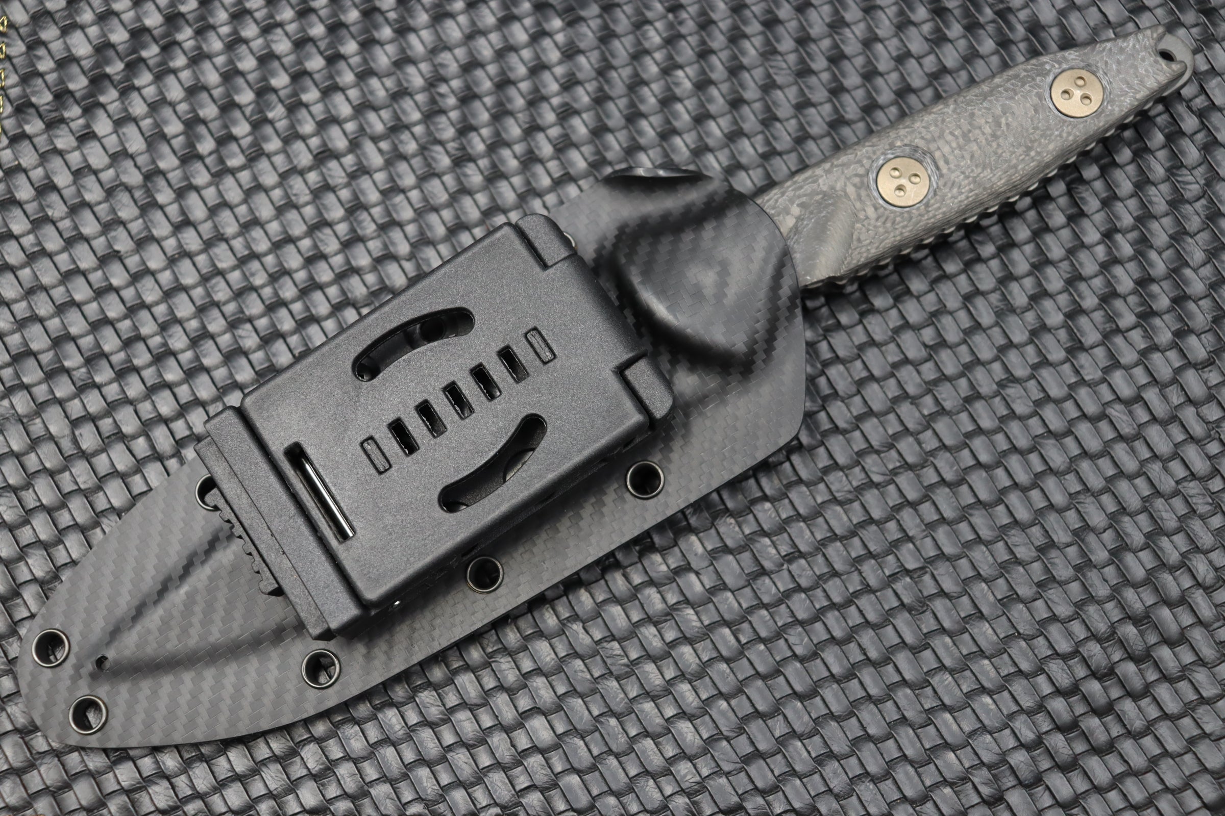 Microtech Socom Alpha Ultimate Tactical Knife - DLC & Carbon Fiber