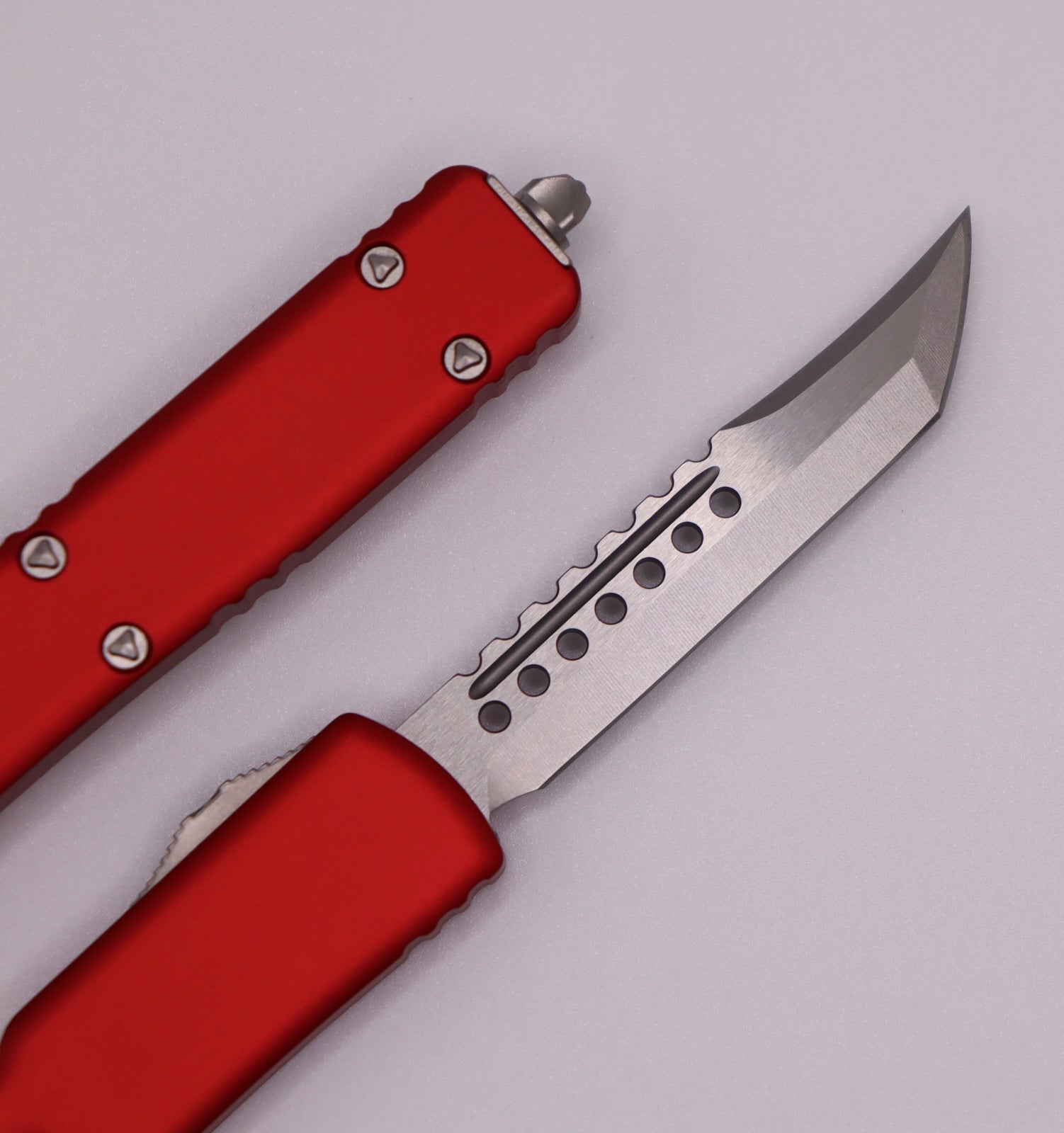 Microtech UTX-70 Hellhound Stonewash Red - Premium Compact Tactical Knife