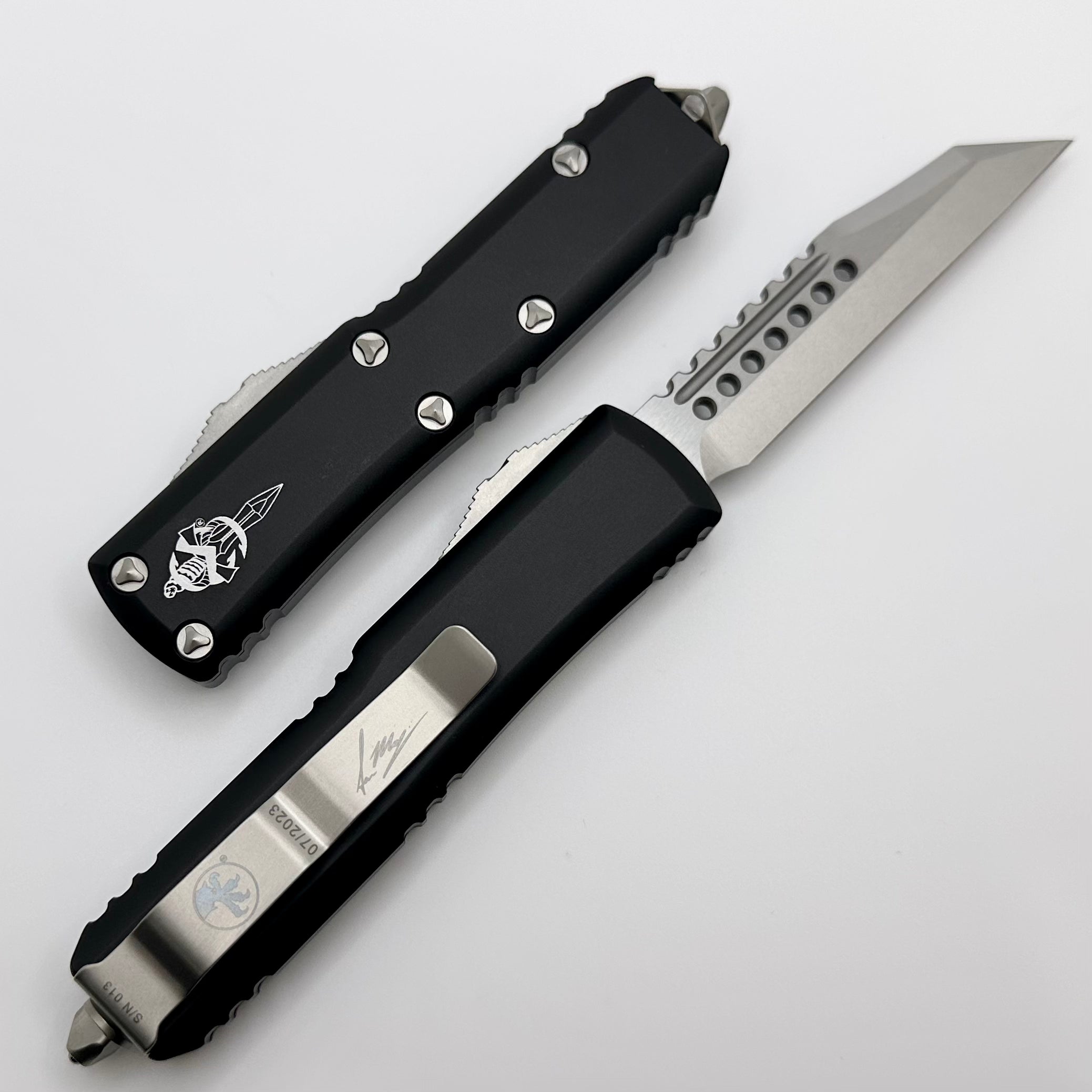 Premium Microtech UTX-85 Warhound Stonewash EDC Knife - Ultimate Compact Design