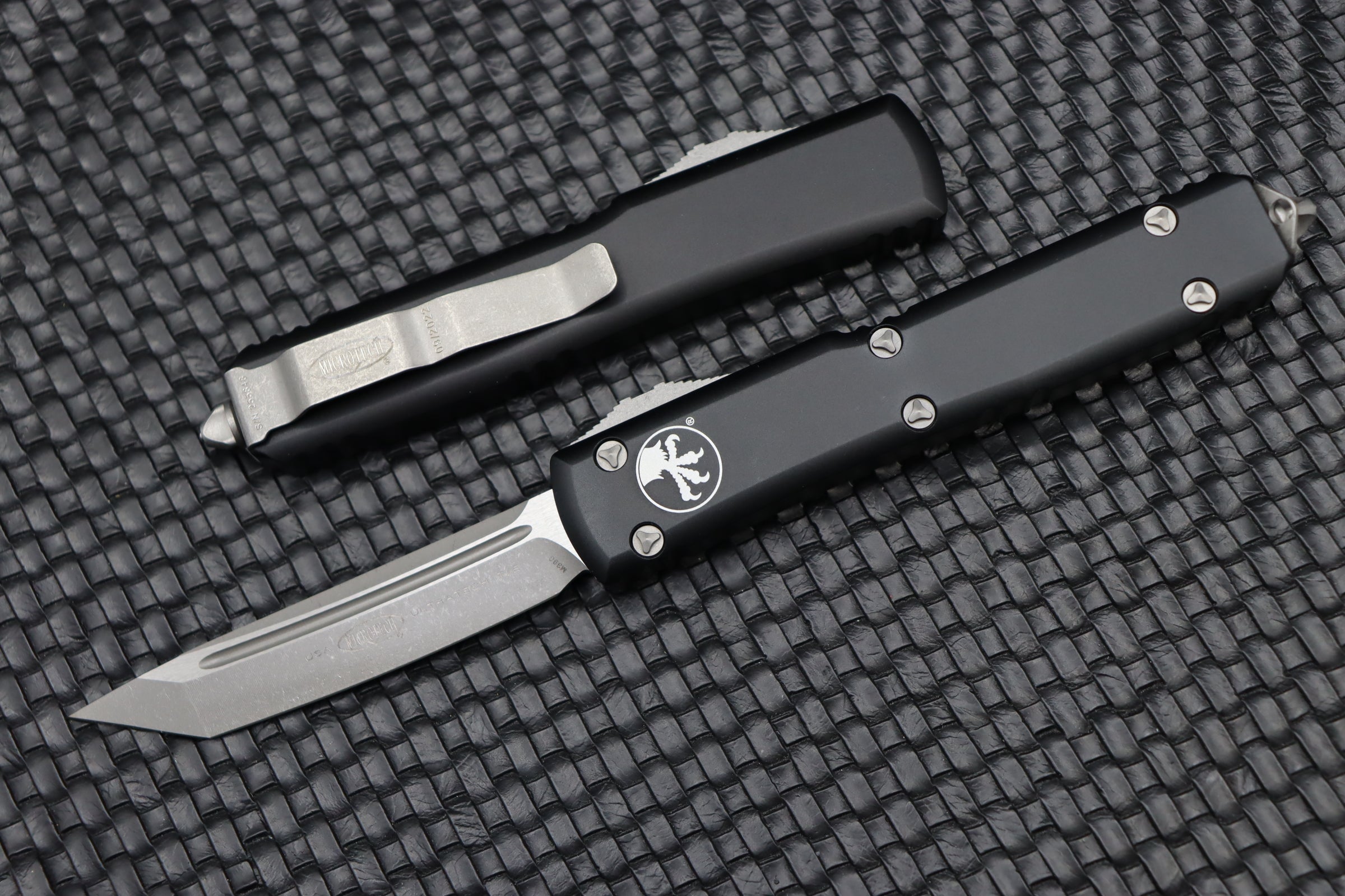 Microtech Ultratech Tanto Apocalyptic Standard - Premium Tactical OTF Knife