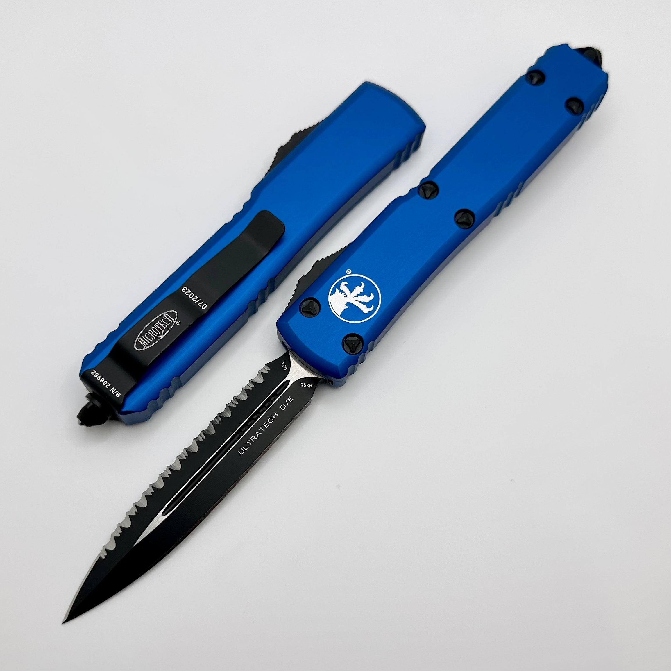 Microtech Ultratech D/E Ultimate Black Serrated Blade with Blue Handle