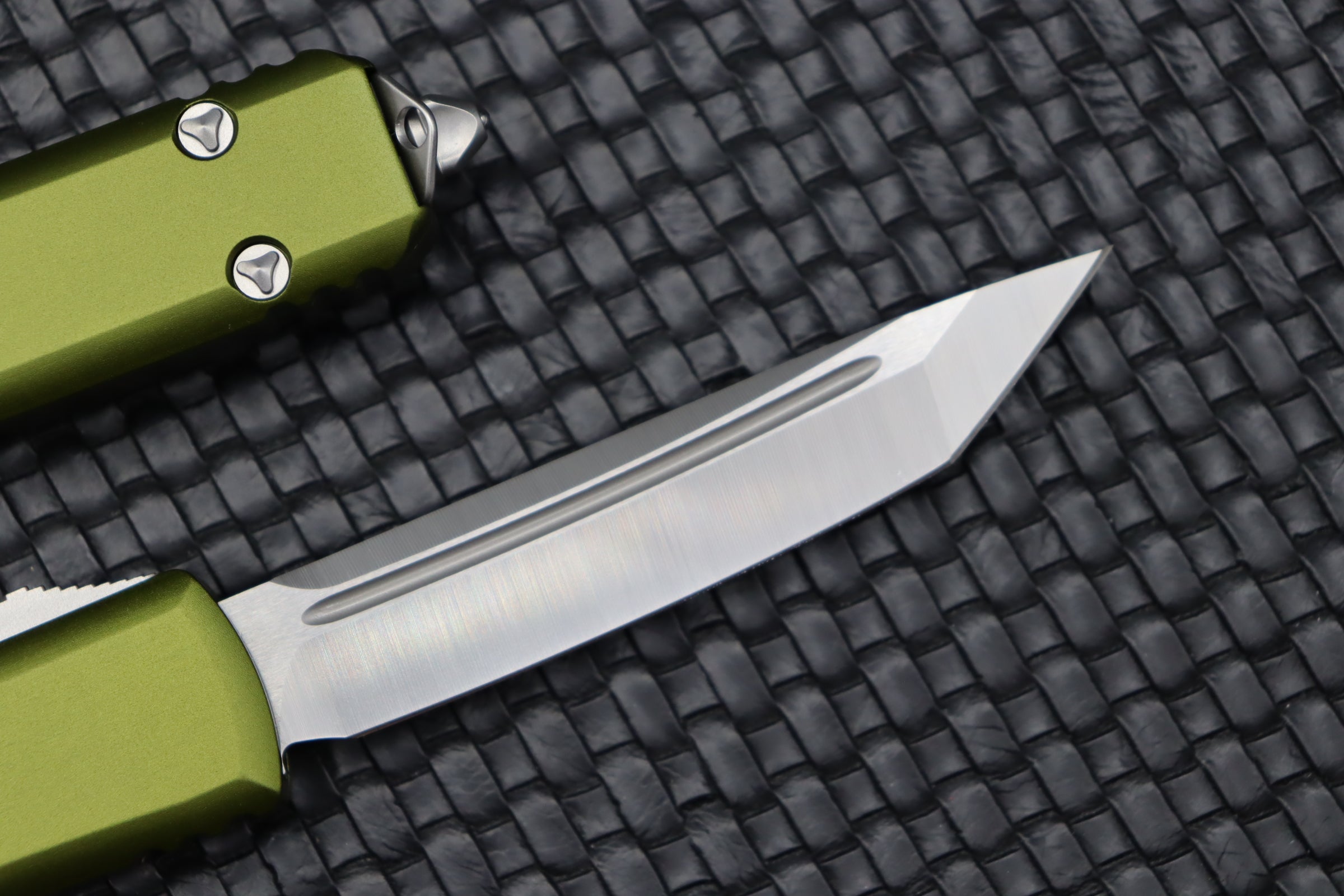 Premium Microtech Ultratech Tanto Knife - OD Green Satin Finish