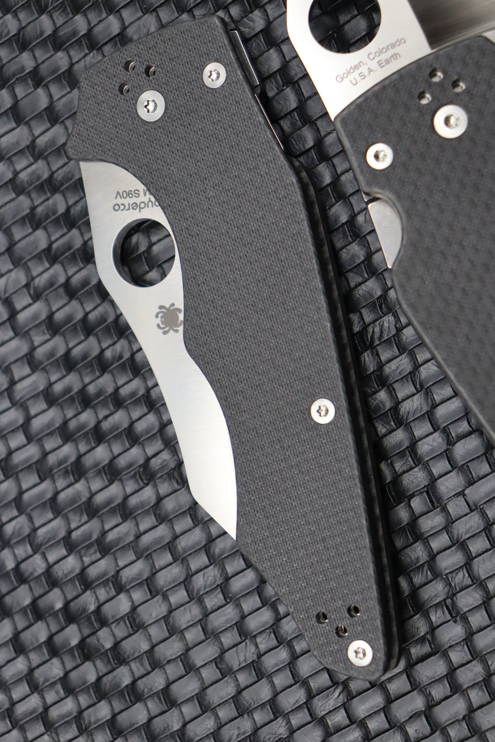 Spyderco Premium Carbon Fiber Yojumbo S90V Tactical Knife