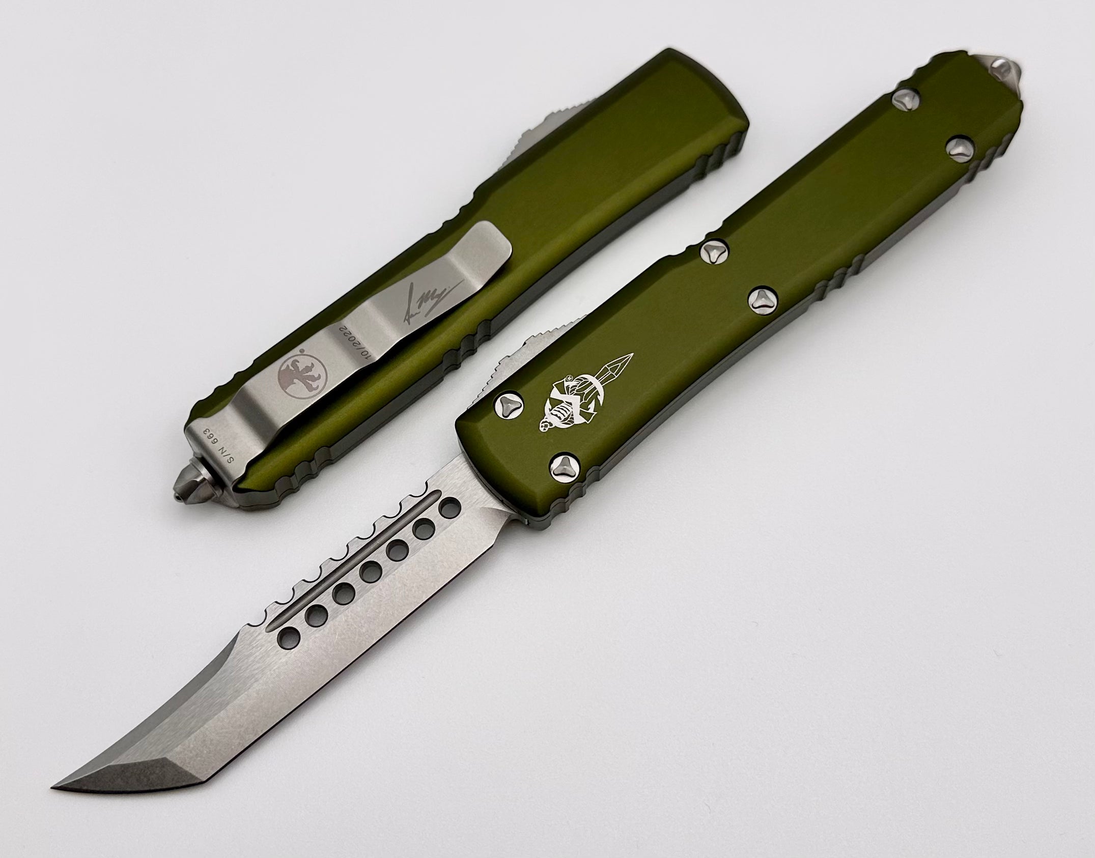 Microtech Ultratech Hellhound Premium Tactical Knife - Stonewash & OD Green