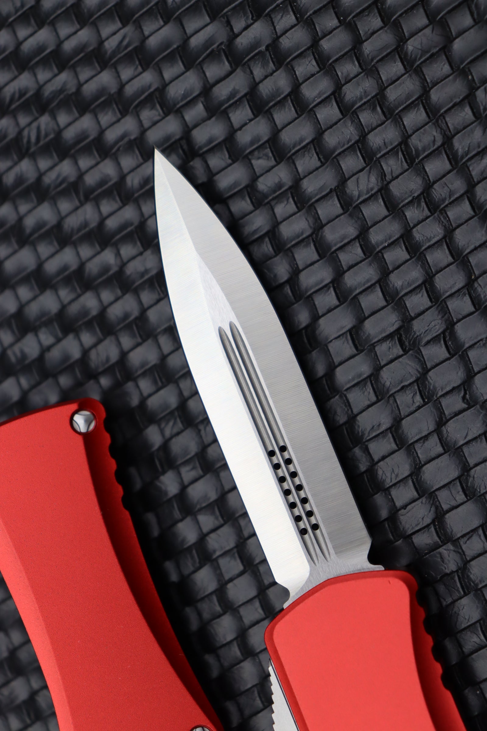 Premium Microtech Hera Double Edge Tactical Knife - M390 Steel & Red Aluminum Handle