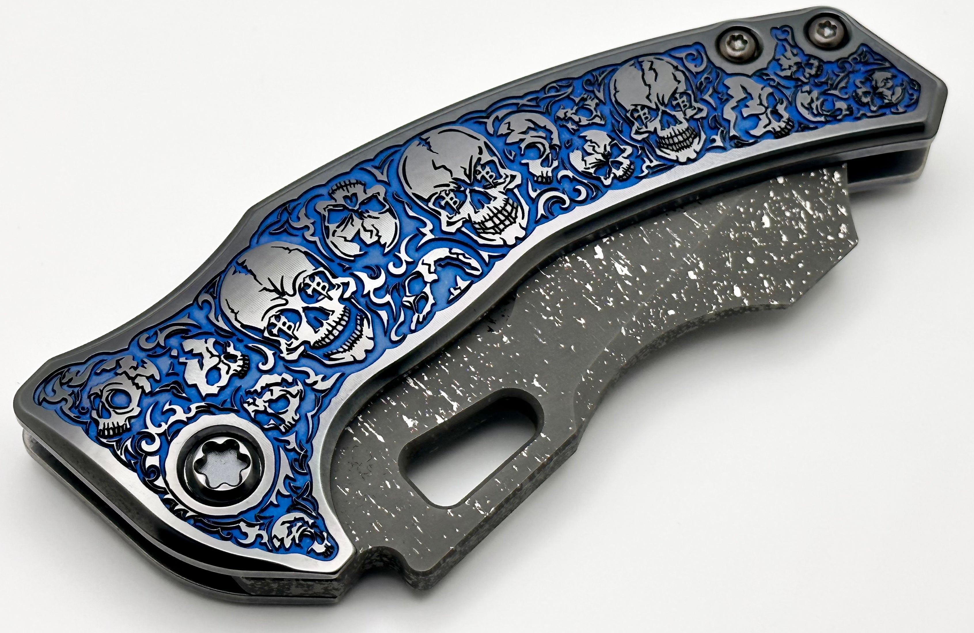 Borka Blades Mike Bond Shylock: Premium Blue/Black Hula Skulls & Guru Compound Grind Knife